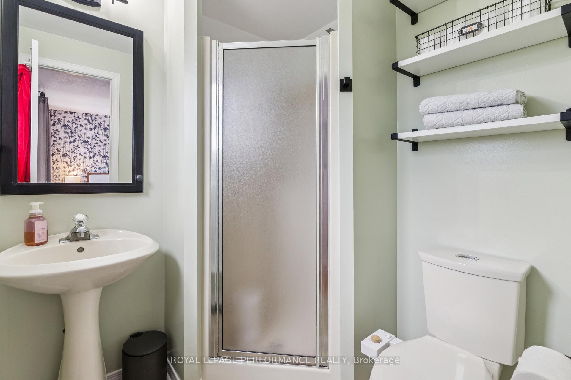 Photo 25 of 688 Thicket Way, Ottawa, Fallingbrook/Gardenway South — HOMEH