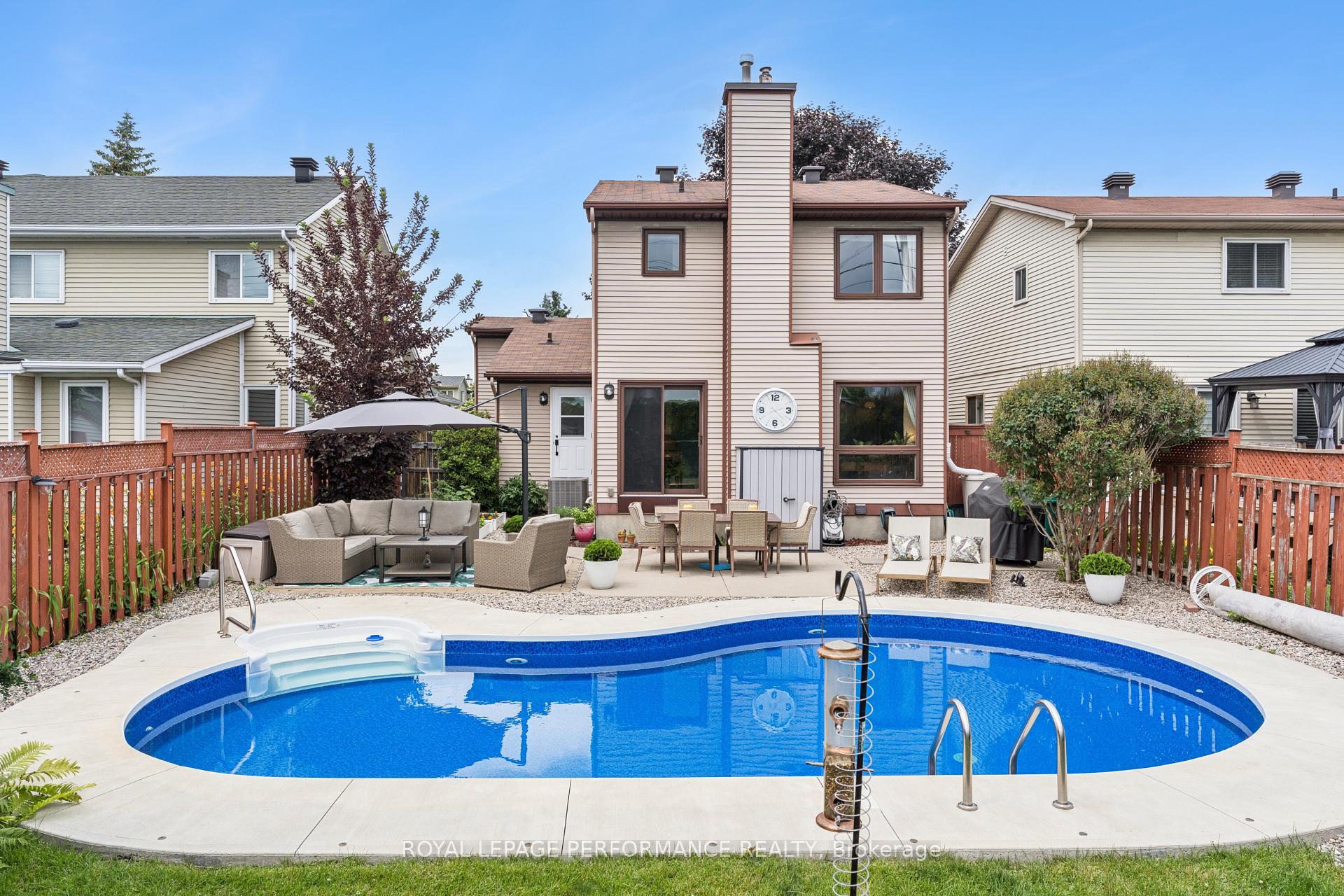 Photo 36 of 688 Thicket Way, Ottawa, Fallingbrook/Gardenway South — HOMEH