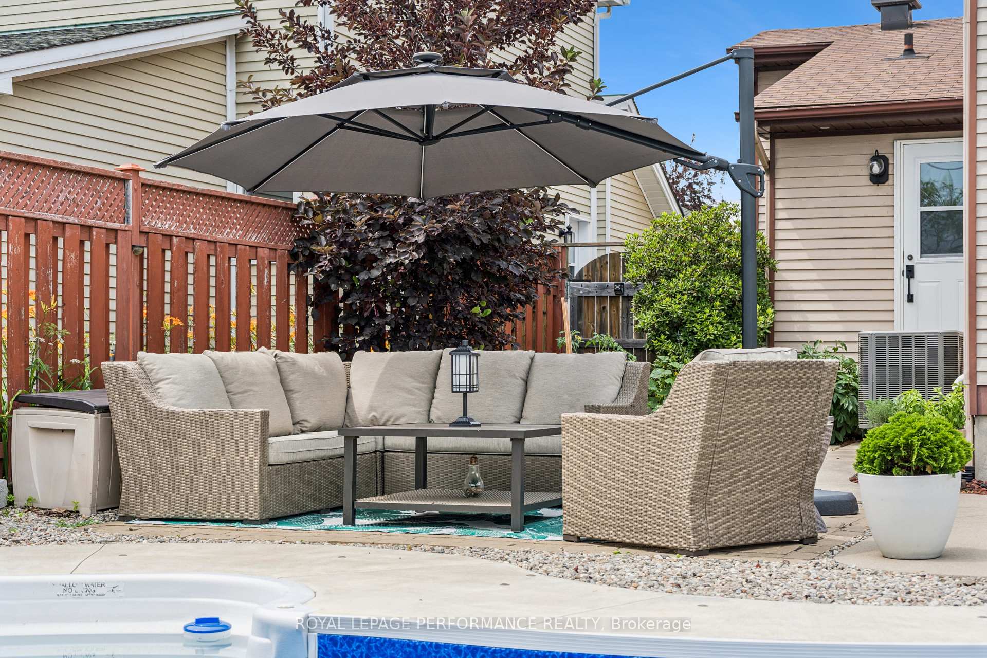 Photo 38 of 688 Thicket Way, Ottawa, Fallingbrook/Gardenway South — HOMEH