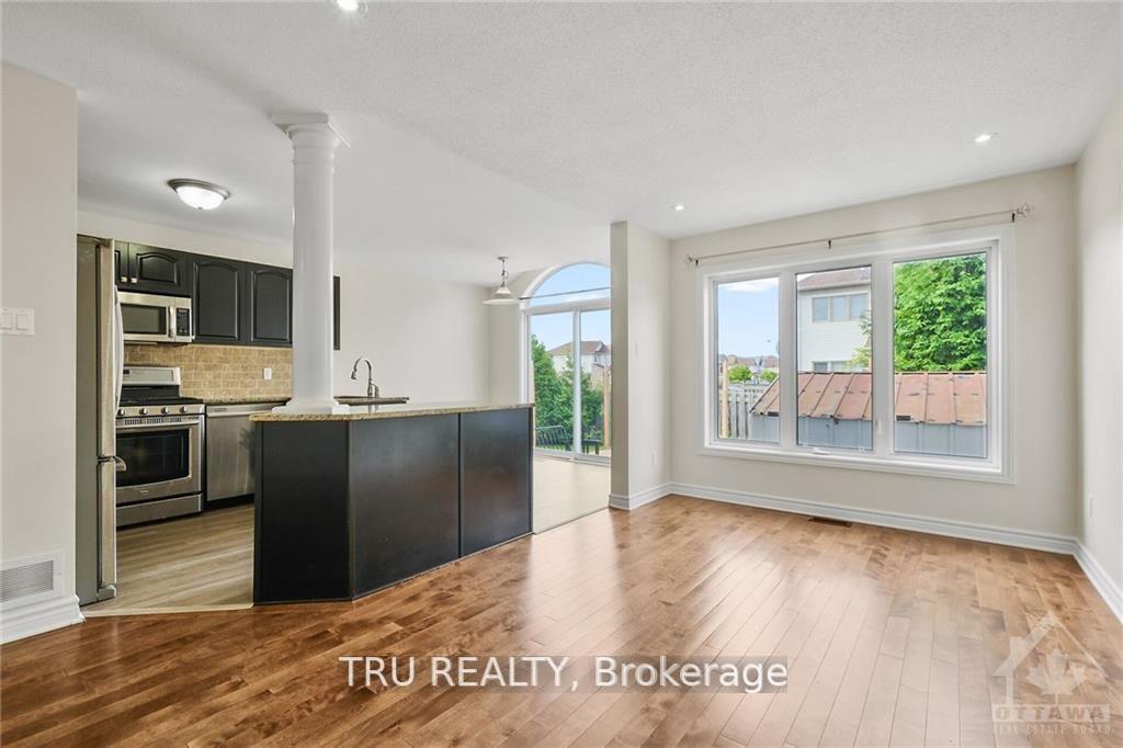 Photo 10 of 700 Whaley Ridge, Ottawa, Avalon East — HOMEH