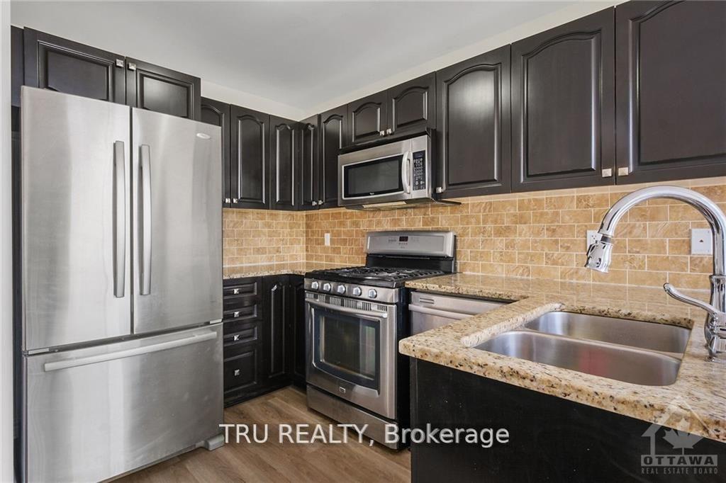 Photo 13 of 700 Whaley Ridge, Ottawa, Avalon East — HOMEH
