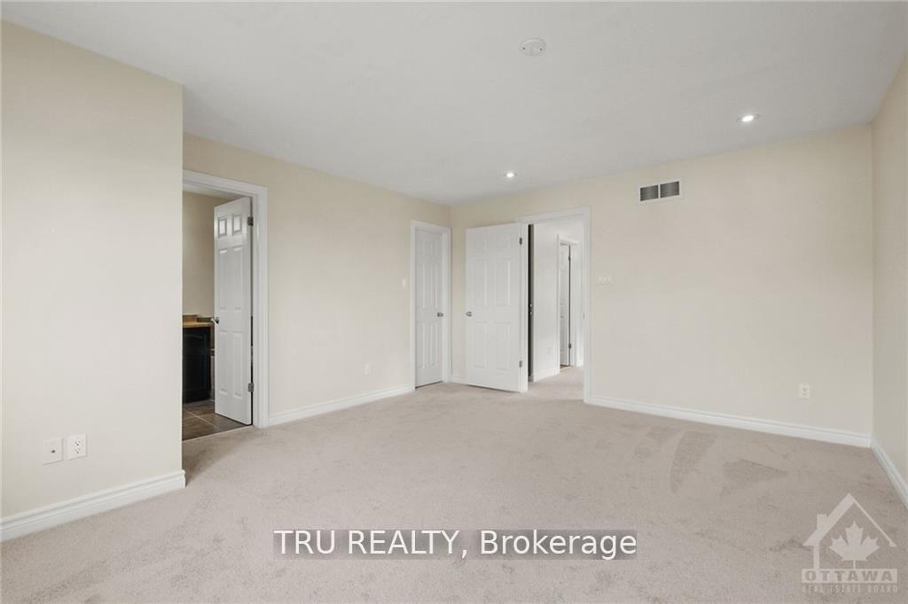 Photo 17 of 700 Whaley Ridge, Ottawa, Avalon East — HOMEH