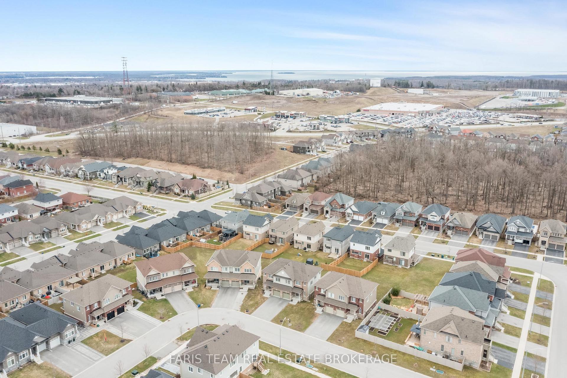Photo 1 of 210 Isabella Drive, Orillia — HOMEH