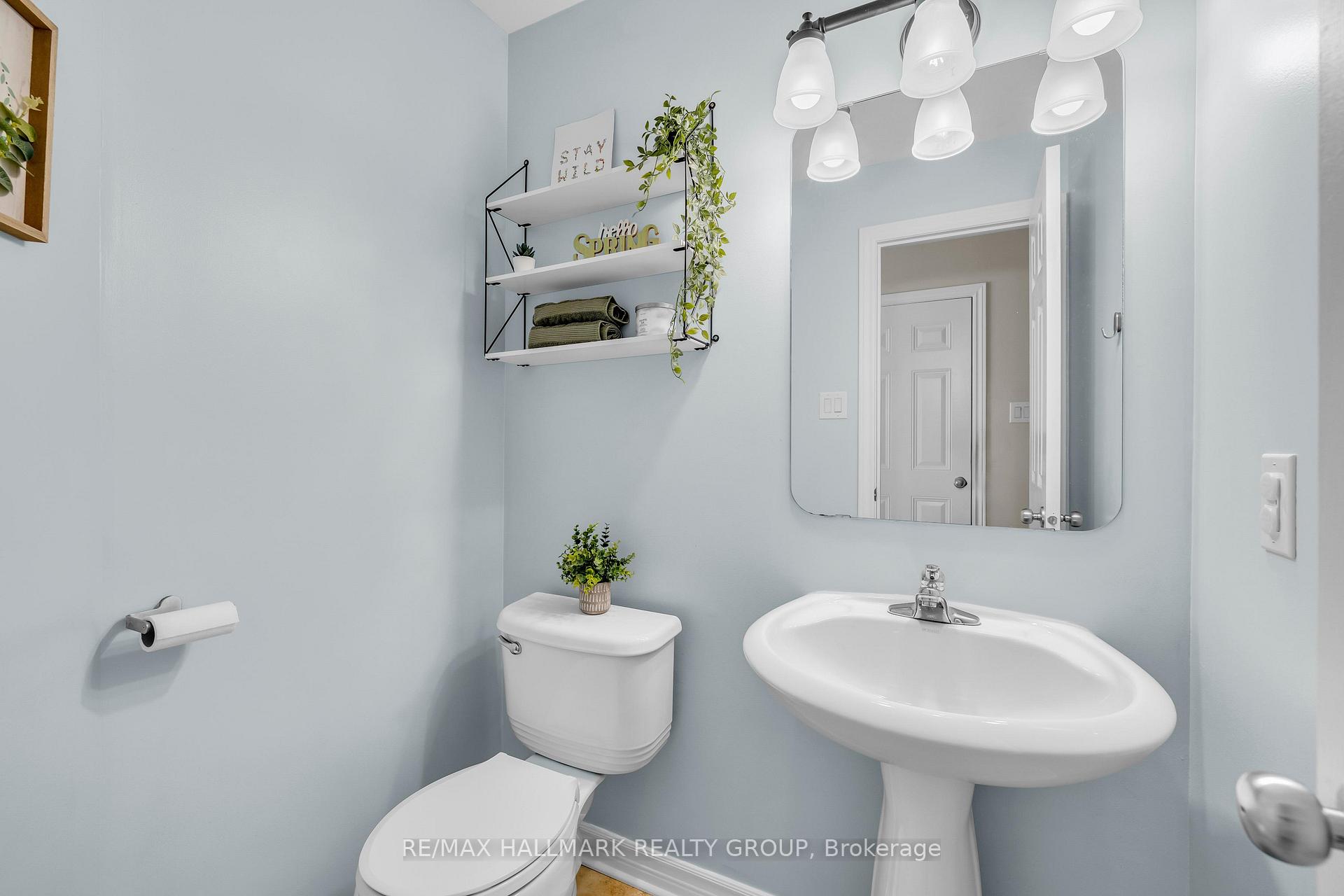 Photo 4 of 154 Parkrose Private, Ottawa, Chatelaine Village — HOMEH