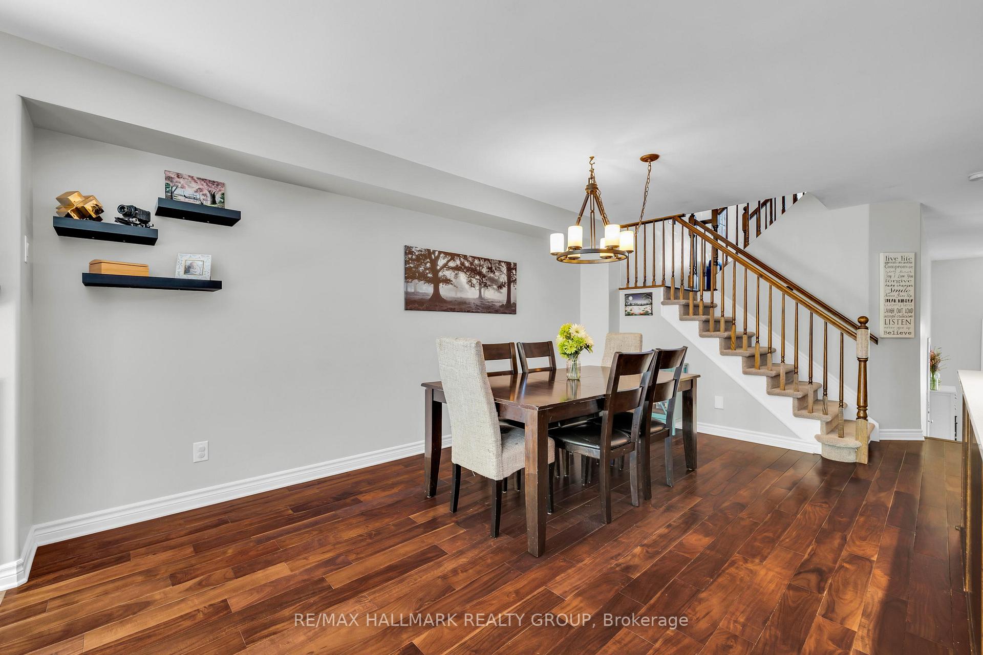 Photo 9 of 154 Parkrose Private, Ottawa, Chatelaine Village — HOMEH