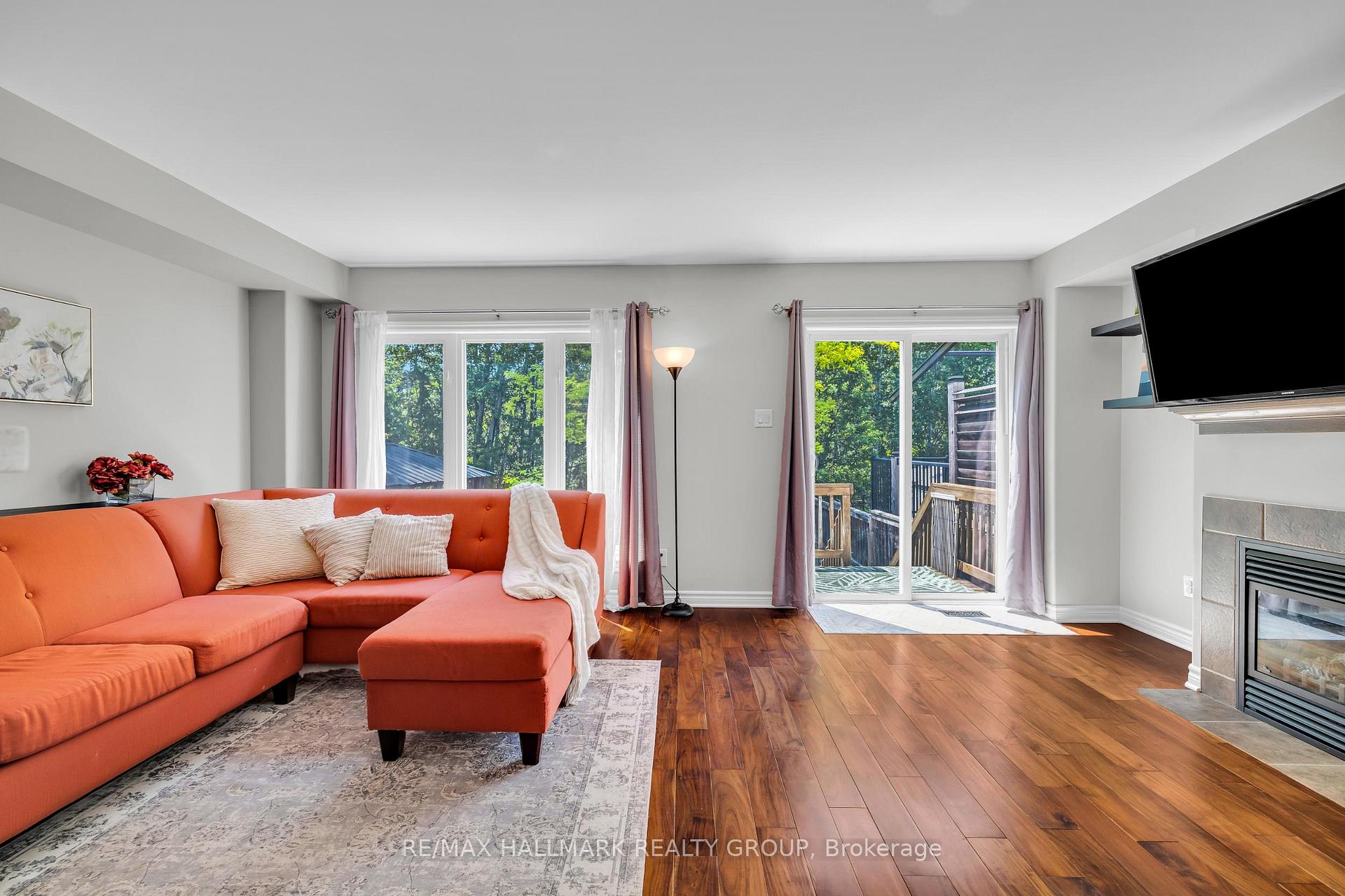 Photo 10 of 154 Parkrose Private, Ottawa, Chatelaine Village — HOMEH