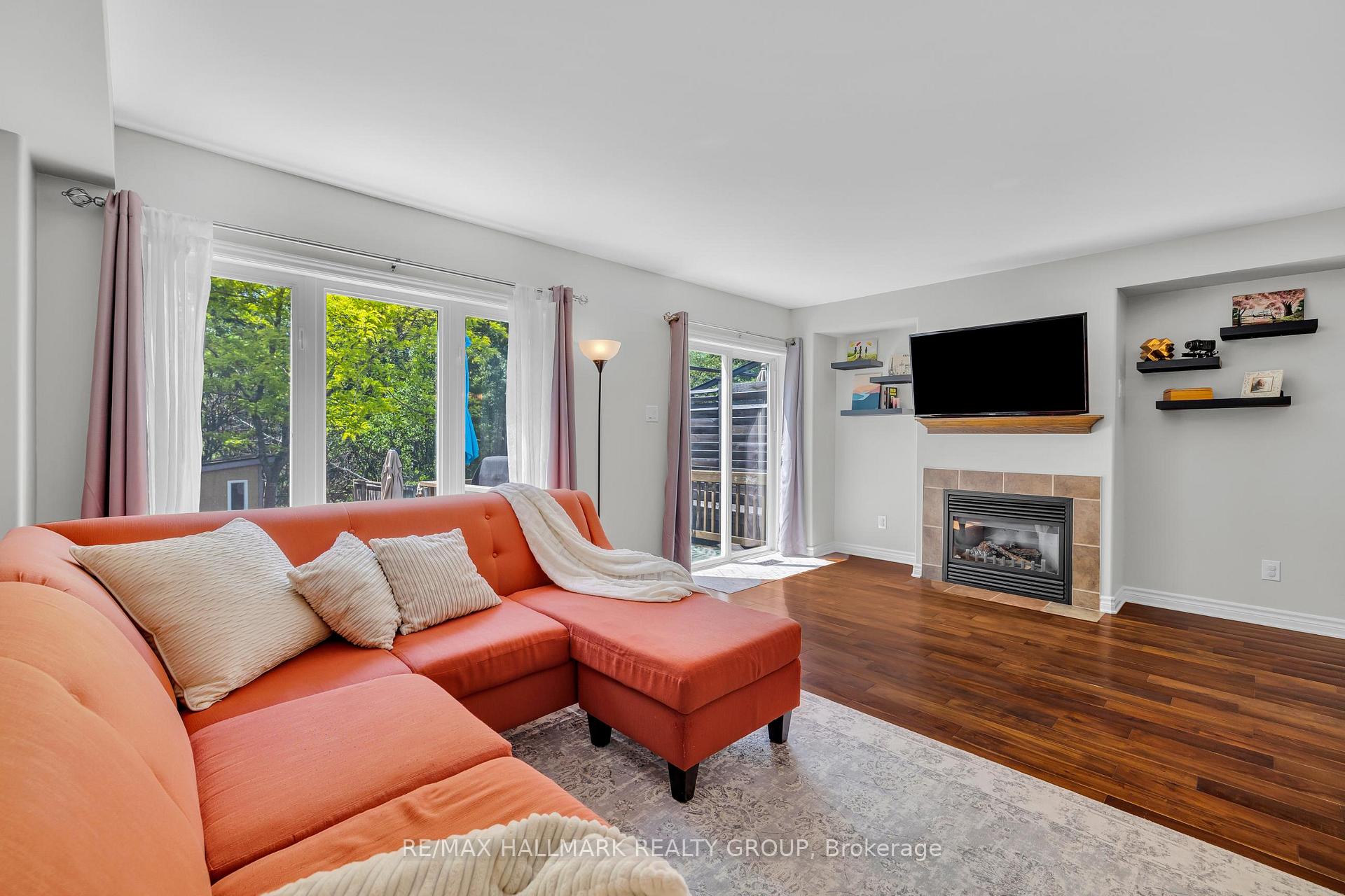 Photo 12 of 154 Parkrose Private, Ottawa, Chatelaine Village — HOMEH