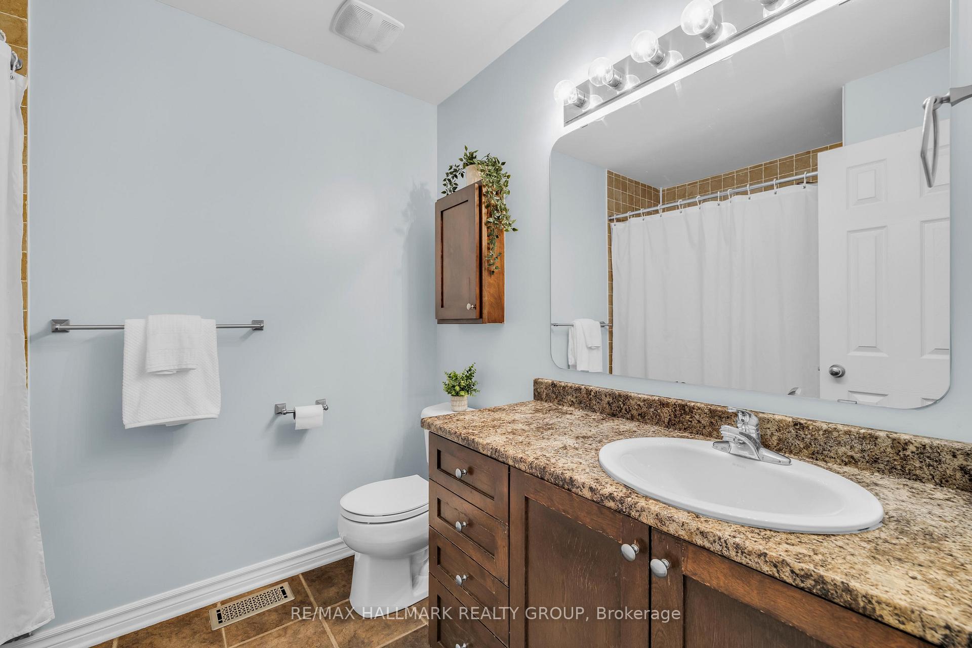 Photo 25 of 154 Parkrose Private, Ottawa, Chatelaine Village — HOMEH
