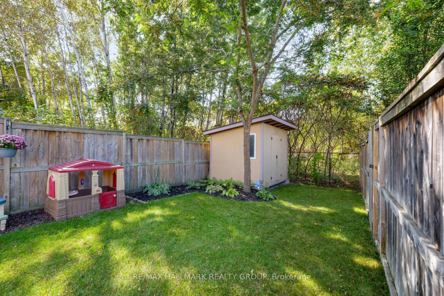 Photo 34 of 154 Parkrose Private, Ottawa, Chatelaine Village — HOMEH