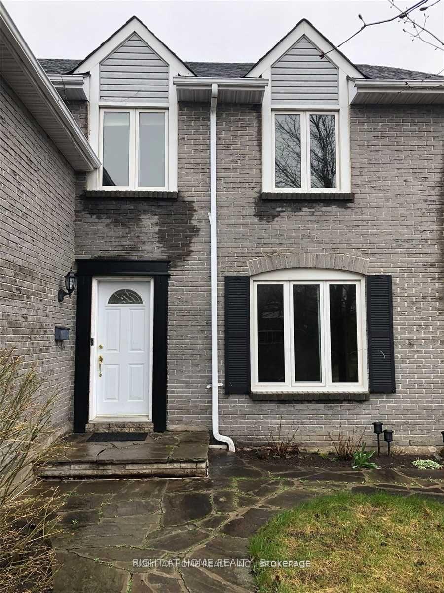 Photo 9 of 174 Carlton Road, Markham, Unionville — HOMEH