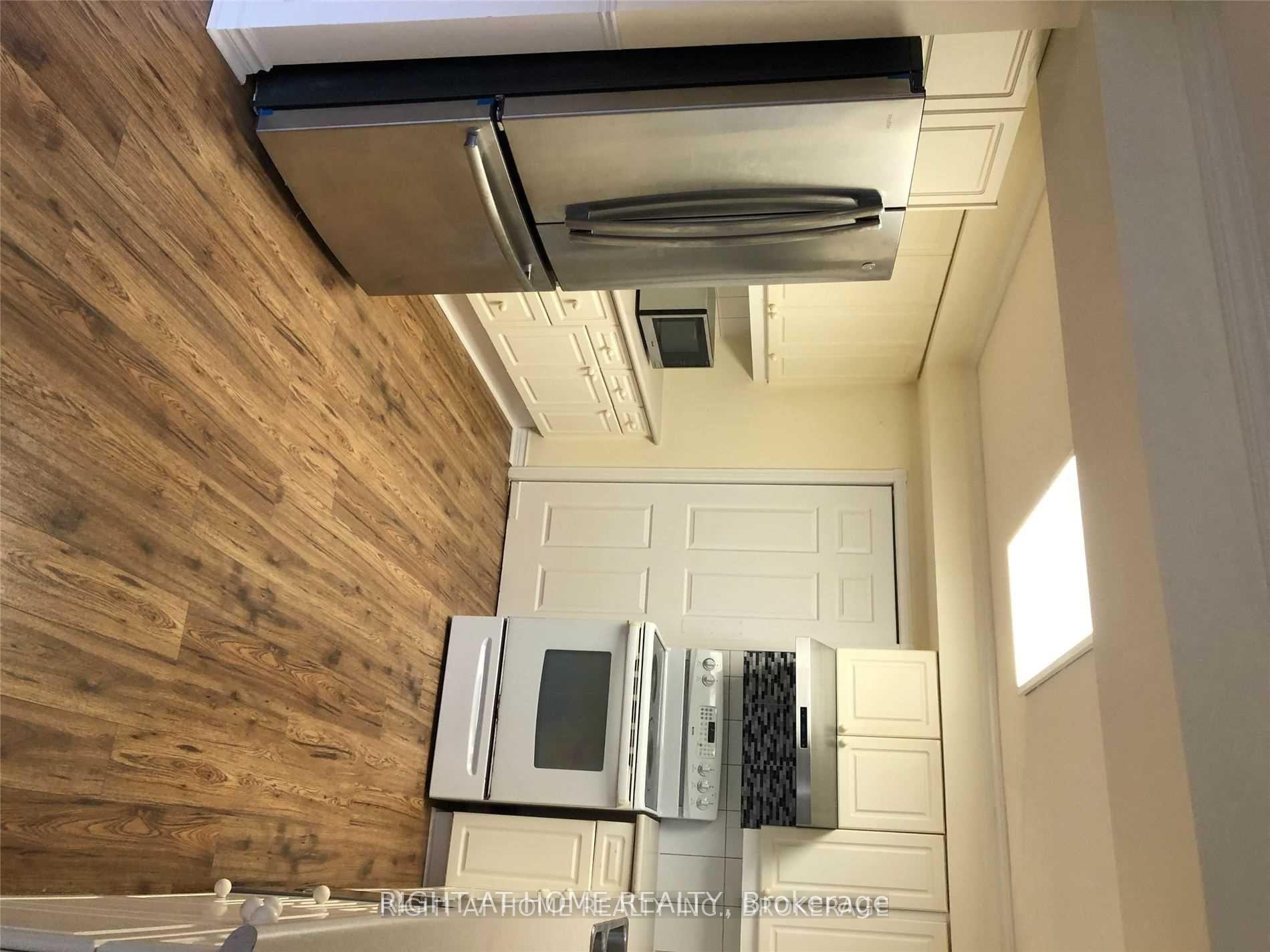 Photo 15 of 174 Carlton Road, Markham, Unionville — HOMEH