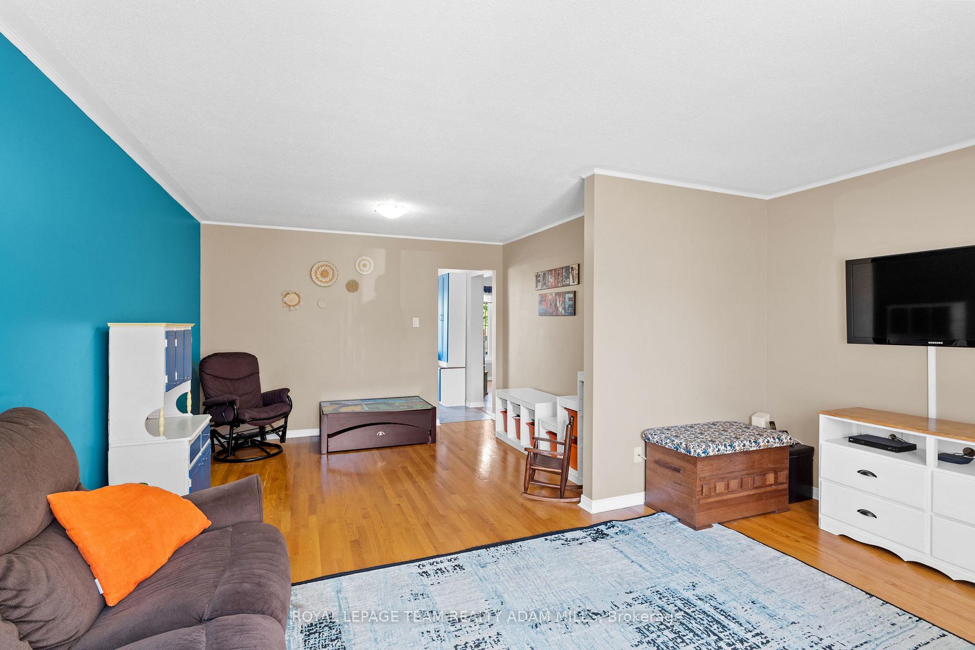 Photo 11 of 607 Tourelle Drive, Ottawa, Fallingbrook/Gardenway South — HOMEH