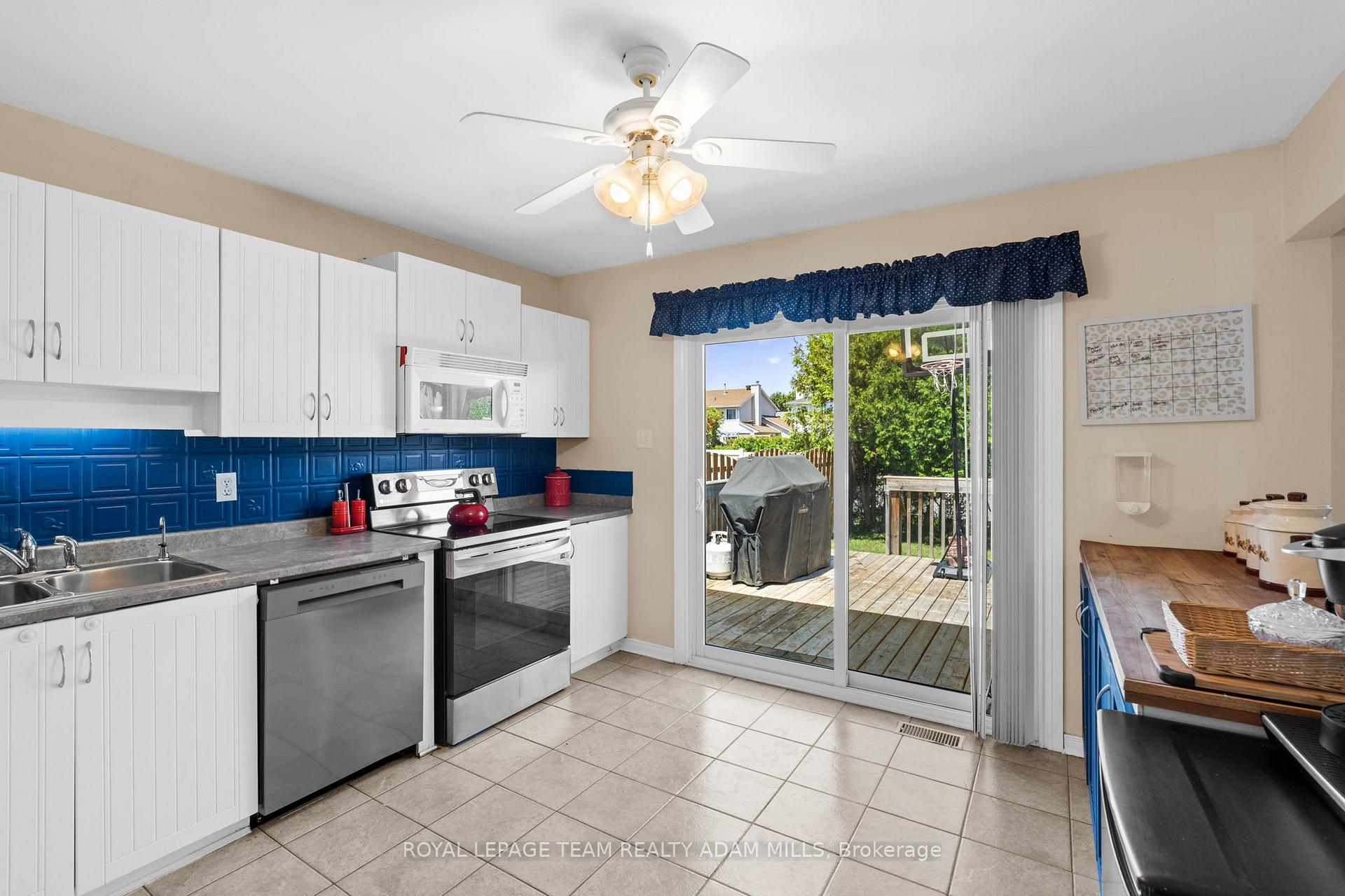 Photo 12 of 607 Tourelle Drive, Ottawa, Fallingbrook/Gardenway South — HOMEH