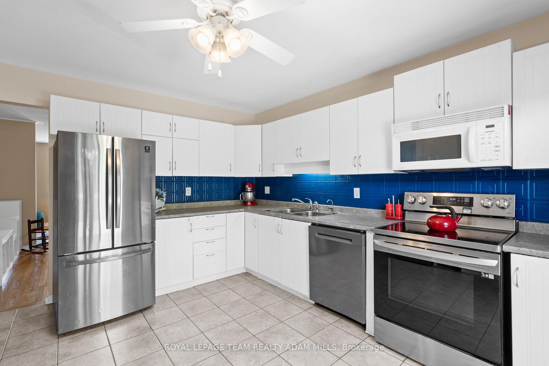 Photo 13 of 607 Tourelle Drive, Ottawa, Fallingbrook/Gardenway South — HOMEH