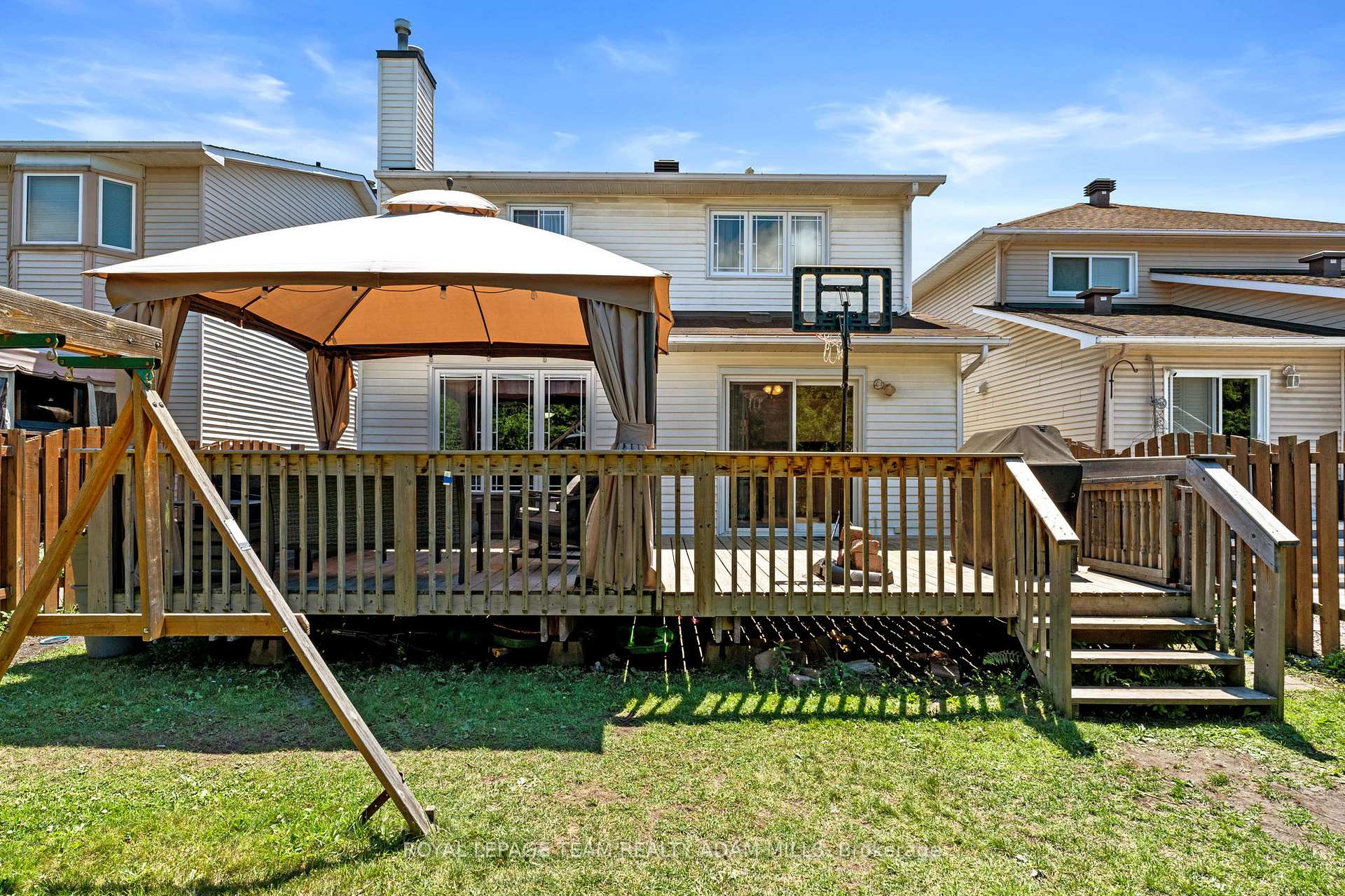 Photo 35 of 607 Tourelle Drive, Ottawa, Fallingbrook/Gardenway South — HOMEH