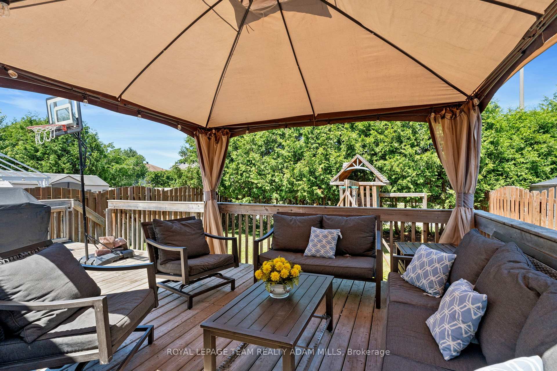 Photo 38 of 607 Tourelle Drive, Ottawa, Fallingbrook/Gardenway South — HOMEH