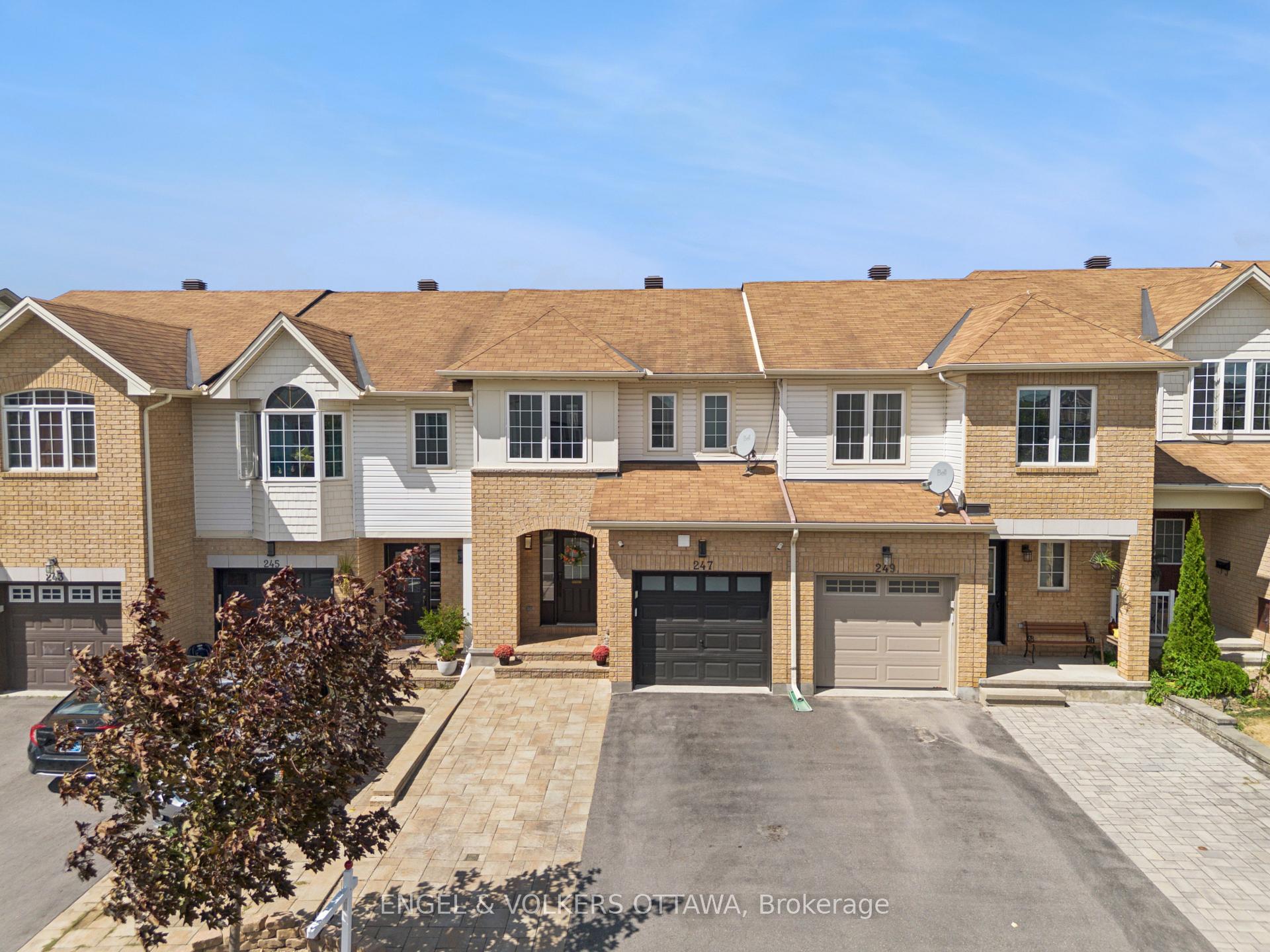 Photo 1 of 247 Rolling Meadow Crescent, Ottawa, Mer Bleue/Bradley Estates/Anderson Park — HOMEH
