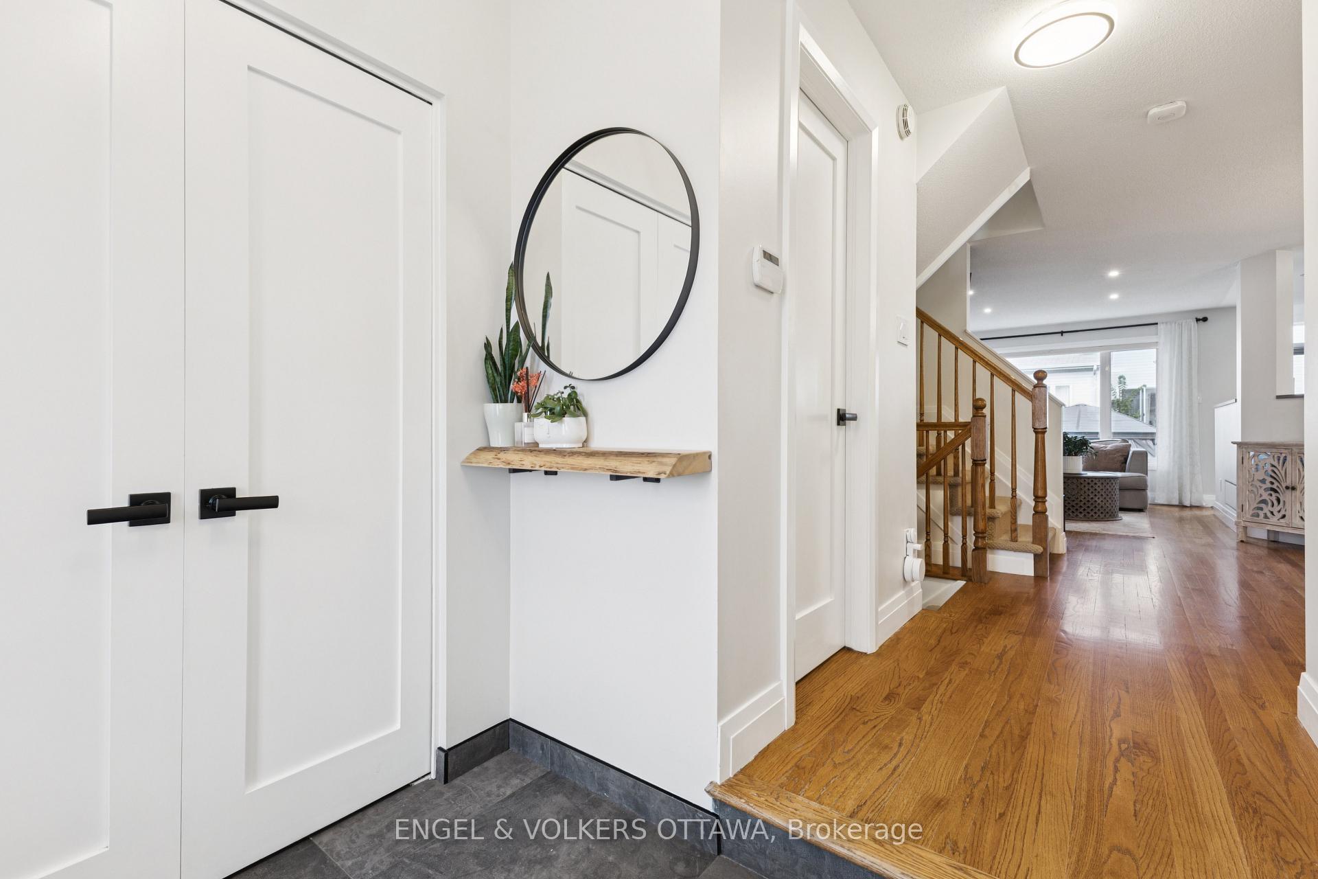 Photo 6 of 247 Rolling Meadow Crescent, Ottawa, Mer Bleue/Bradley Estates/Anderson Park — HOMEH