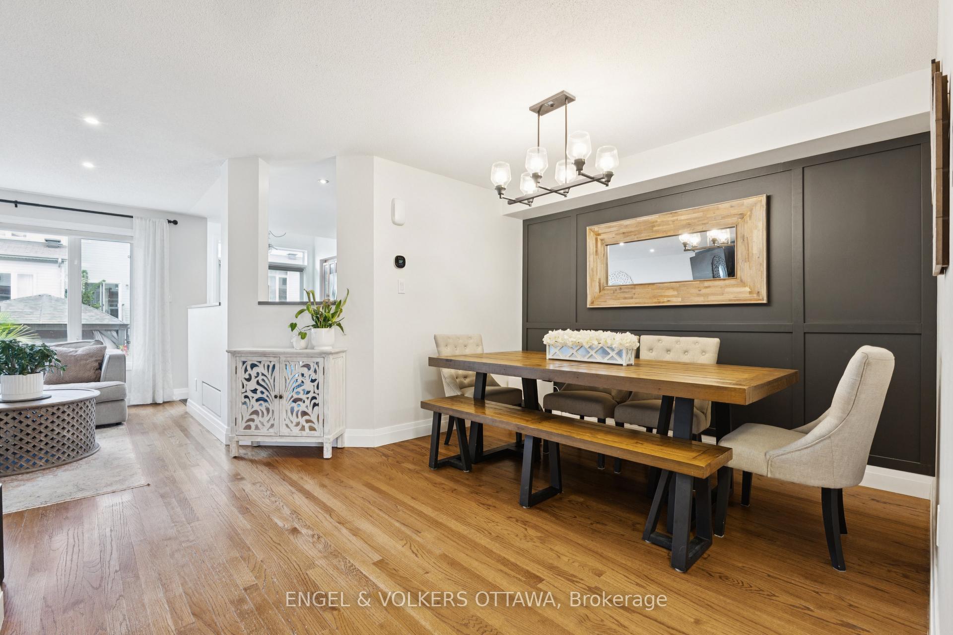 Photo 9 of 247 Rolling Meadow Crescent, Ottawa, Mer Bleue/Bradley Estates/Anderson Park — HOMEH