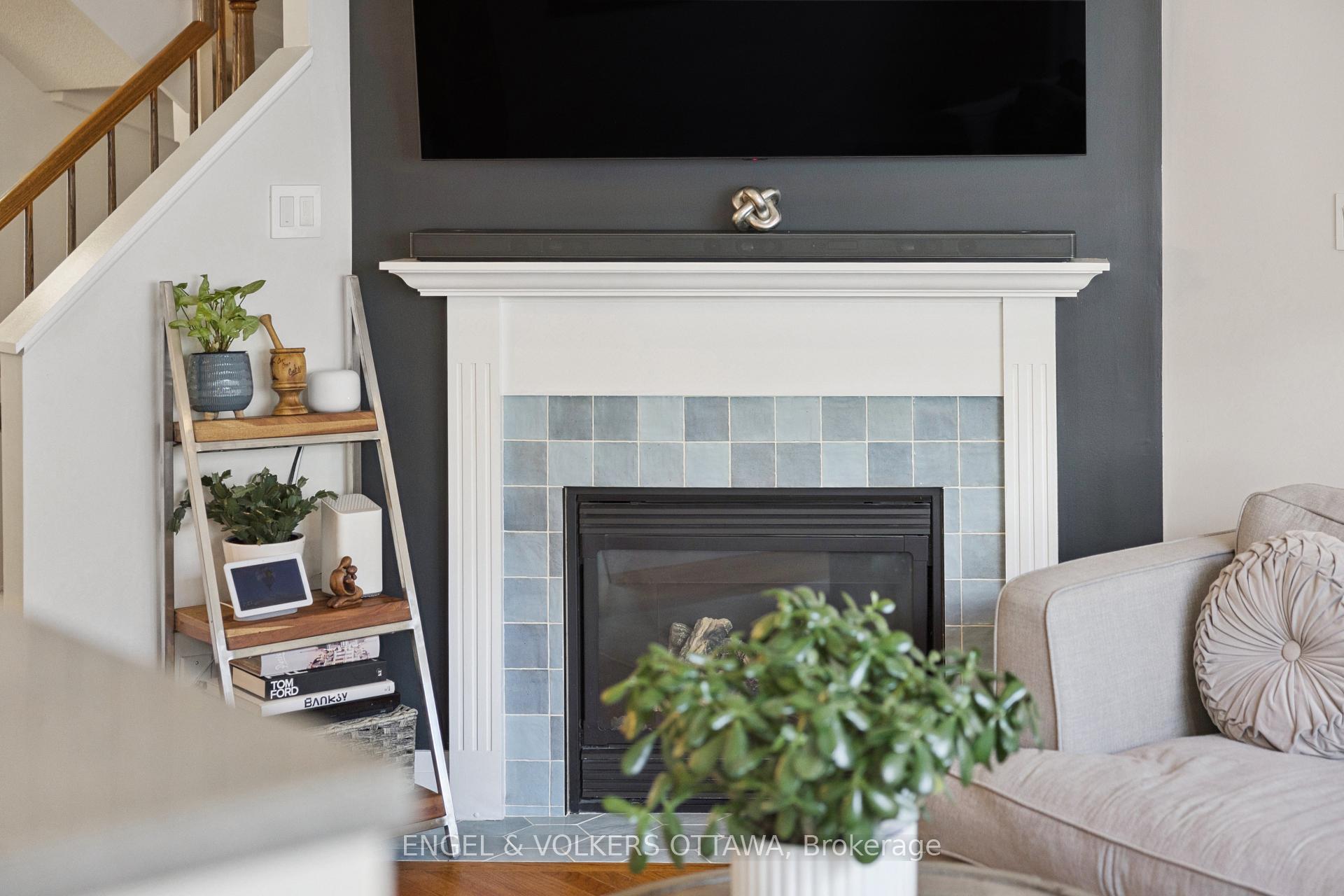 Photo 12 of 247 Rolling Meadow Crescent, Ottawa, Mer Bleue/Bradley Estates/Anderson Park — HOMEH