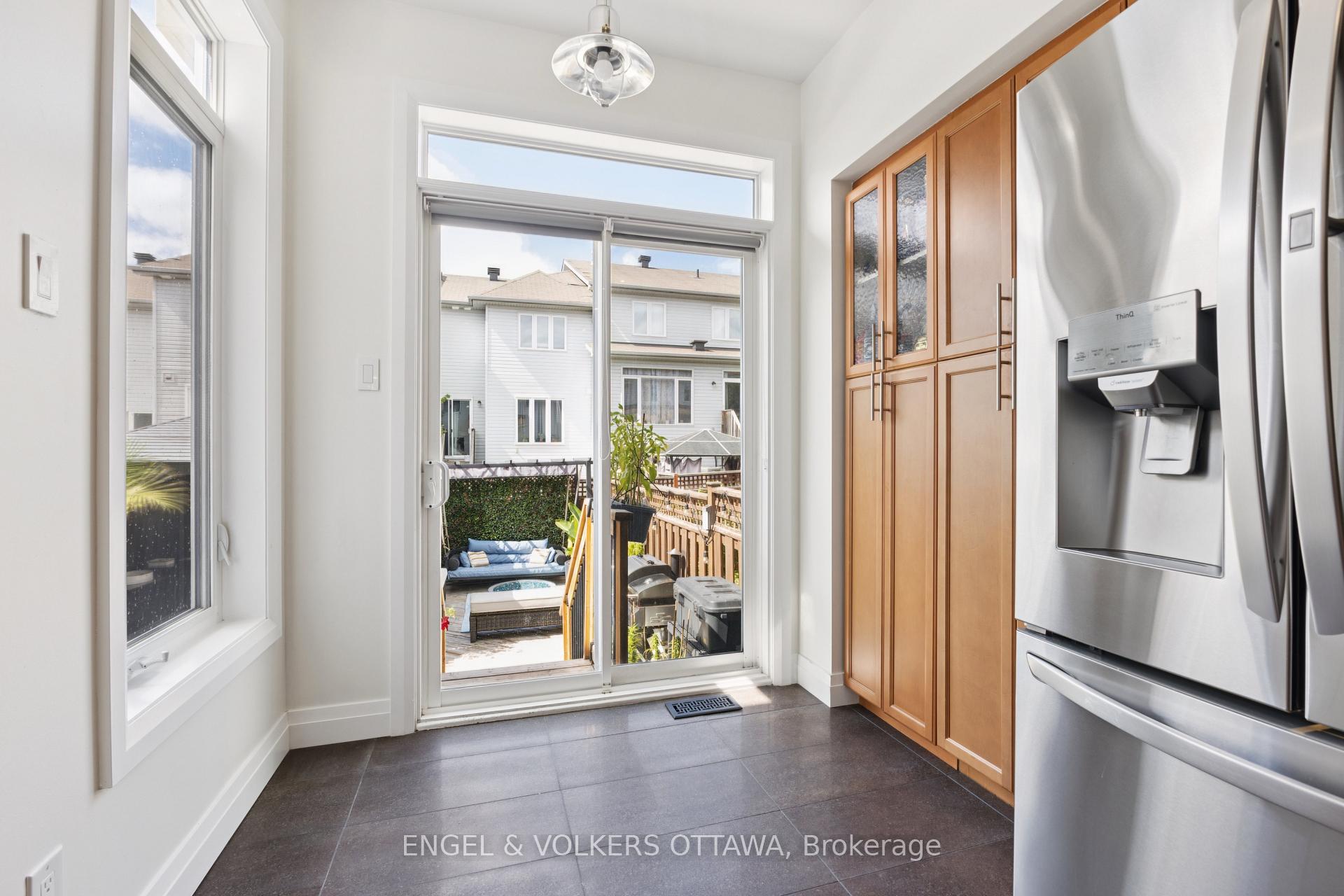 Photo 18 of 247 Rolling Meadow Crescent, Ottawa, Mer Bleue/Bradley Estates/Anderson Park — HOMEH
