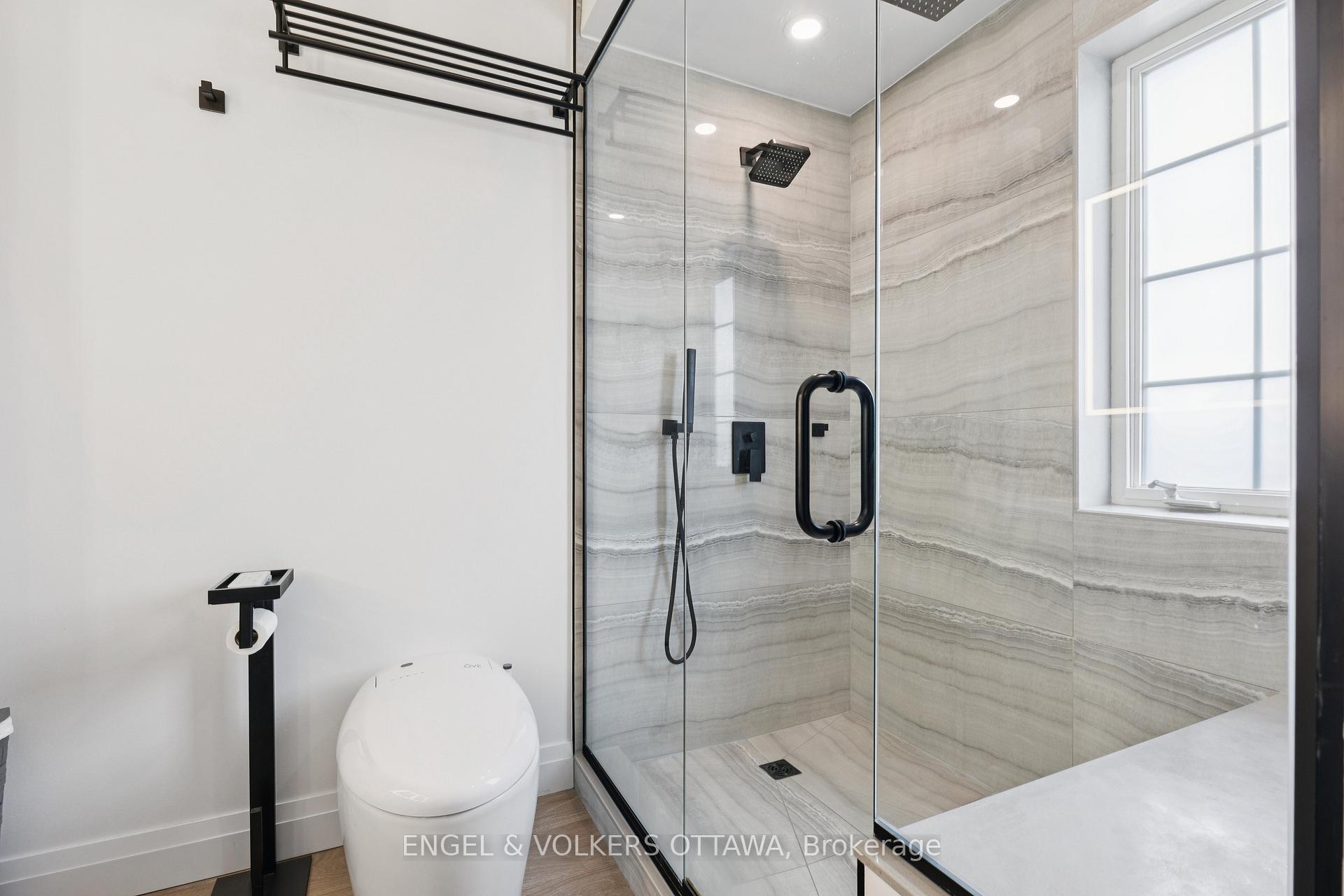 Photo 24 of 247 Rolling Meadow Crescent, Ottawa, Mer Bleue/Bradley Estates/Anderson Park — HOMEH