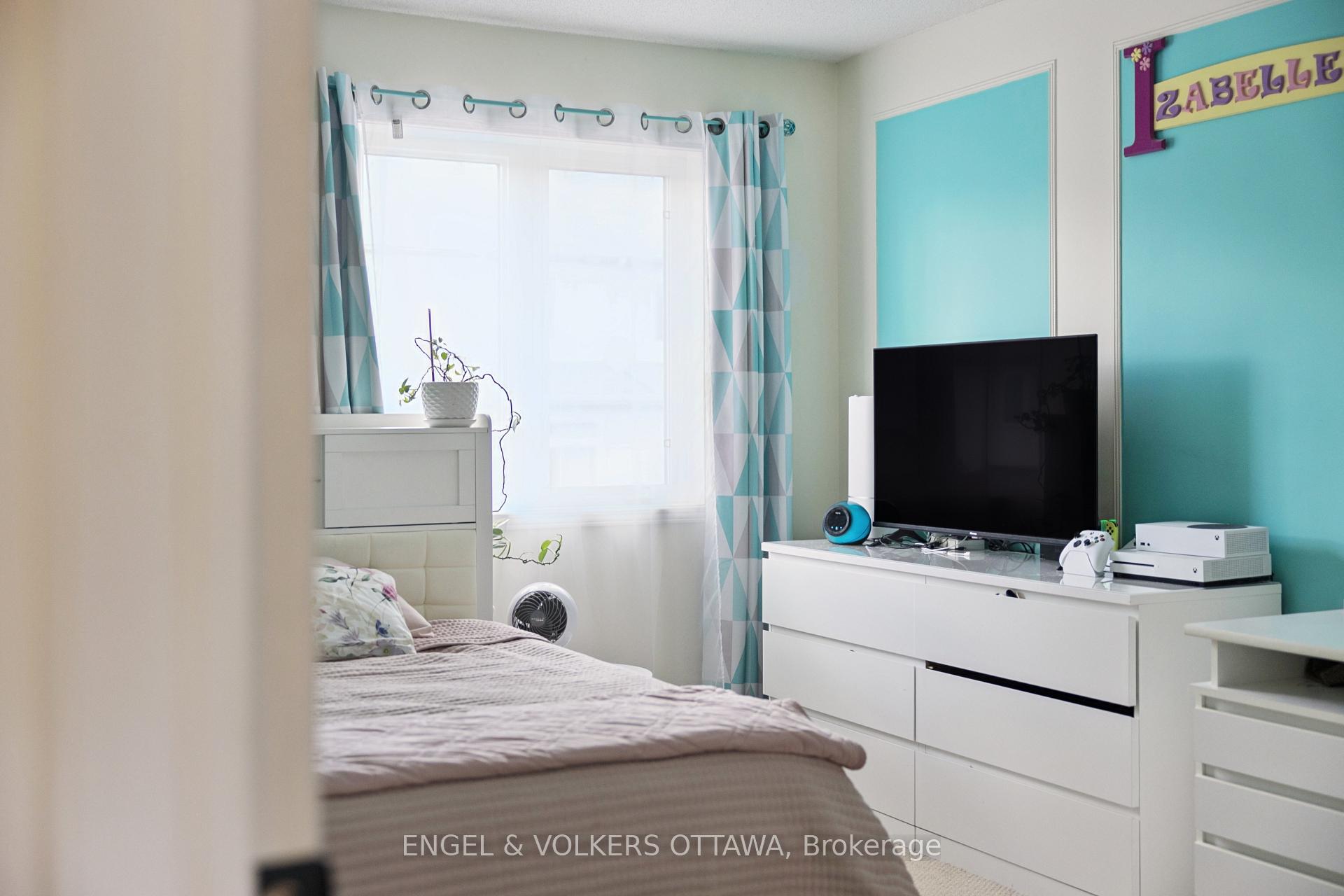 Photo 28 of 247 Rolling Meadow Crescent, Ottawa, Mer Bleue/Bradley Estates/Anderson Park — HOMEH