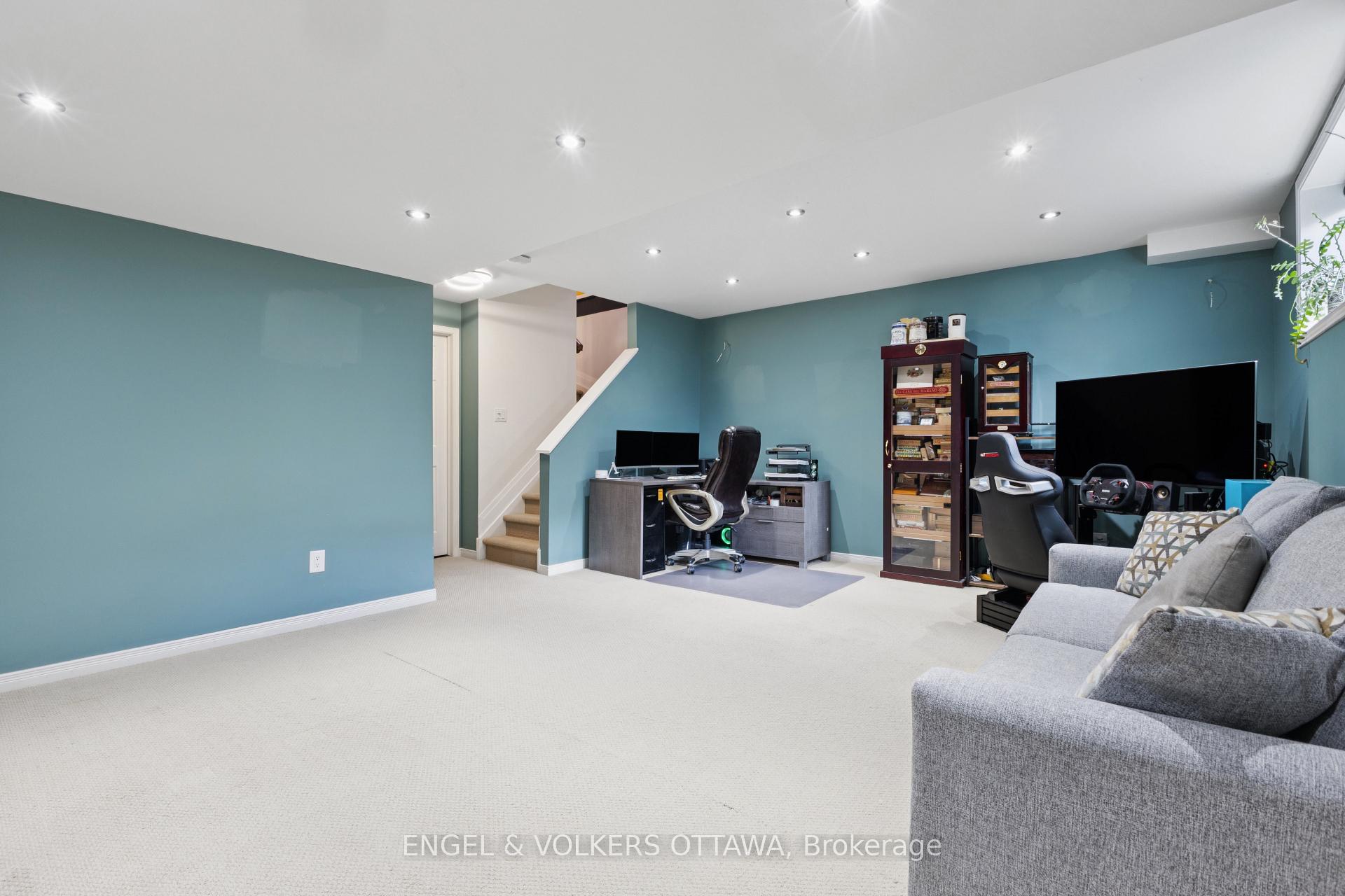 Photo 34 of 247 Rolling Meadow Crescent, Ottawa, Mer Bleue/Bradley Estates/Anderson Park — HOMEH