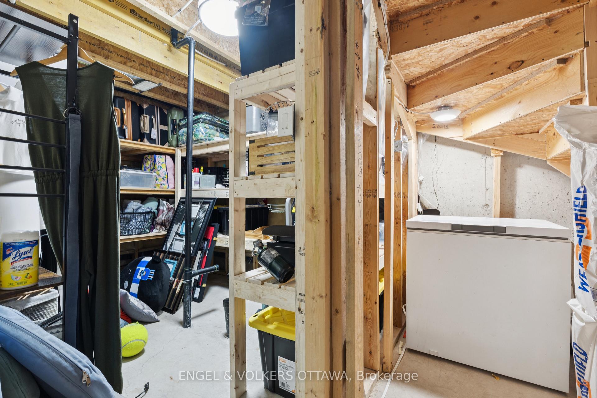 Photo 39 of 247 Rolling Meadow Crescent, Ottawa, Mer Bleue/Bradley Estates/Anderson Park — HOMEH