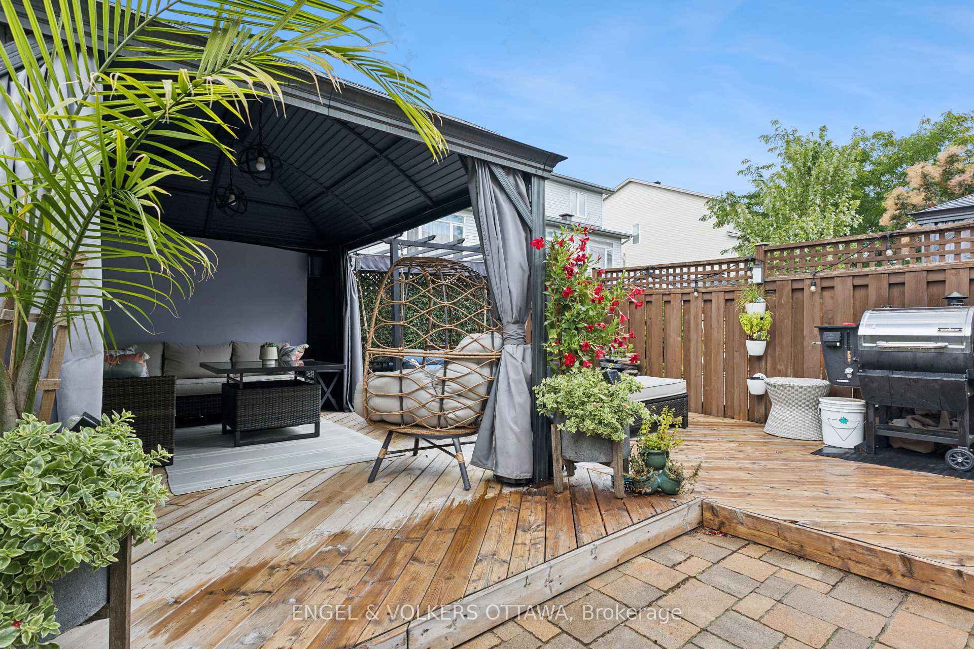 Photo 42 of 247 Rolling Meadow Crescent, Ottawa, Mer Bleue/Bradley Estates/Anderson Park — HOMEH