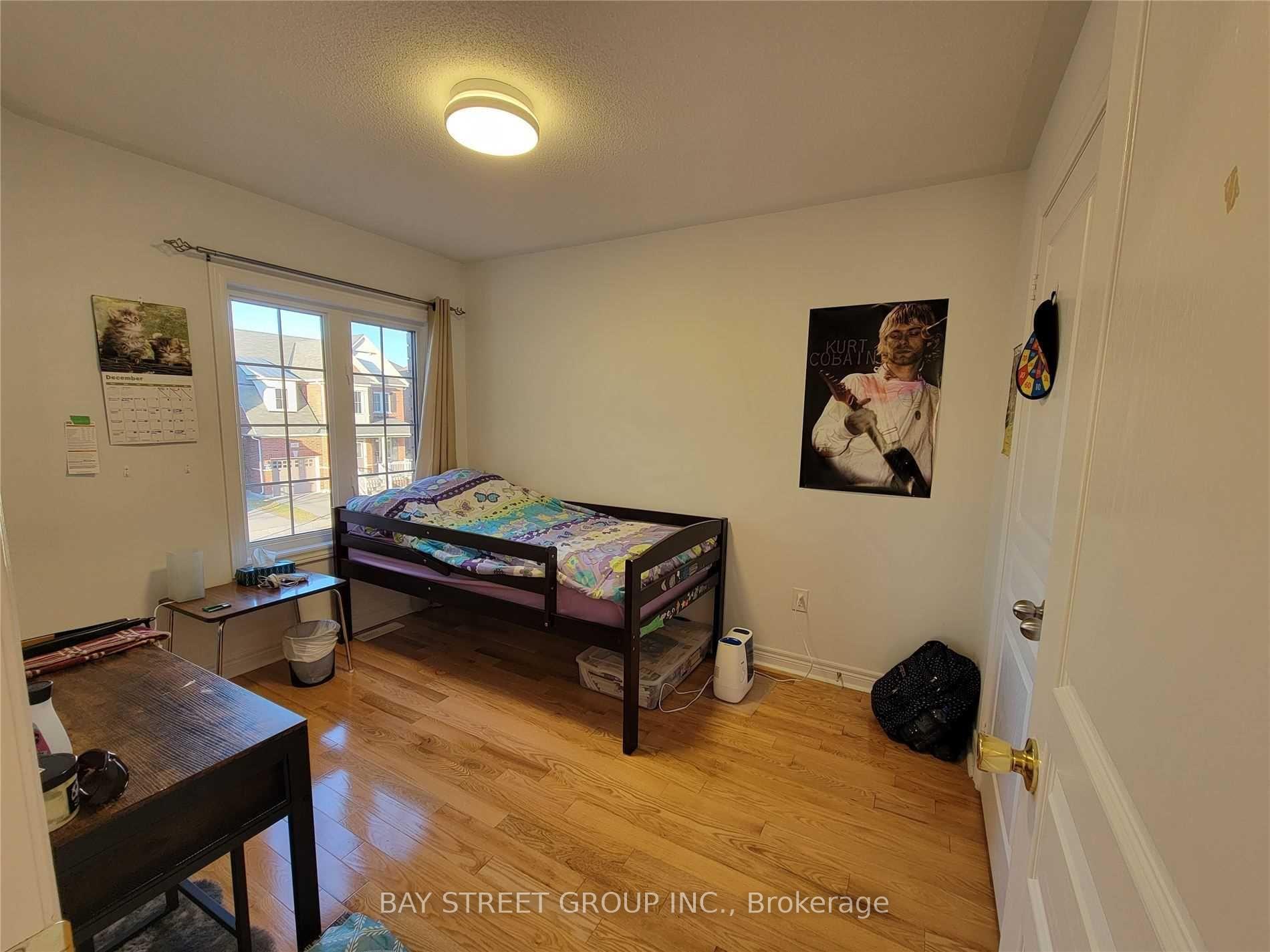 Photo 24 of 39 Foshan Avenue, Markham, Berczy — HOMEH