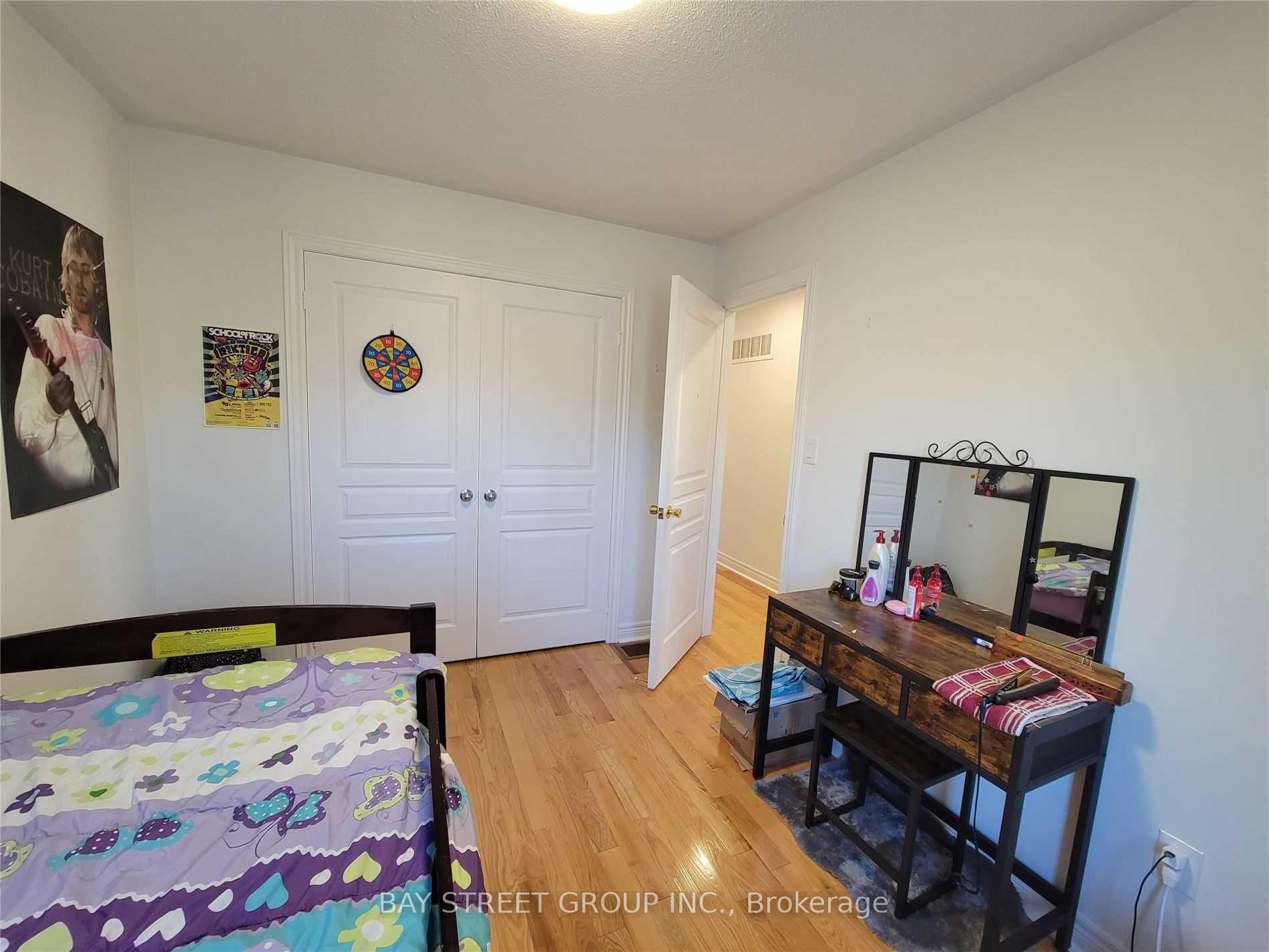 Photo 25 of 39 Foshan Avenue, Markham, Berczy — HOMEH