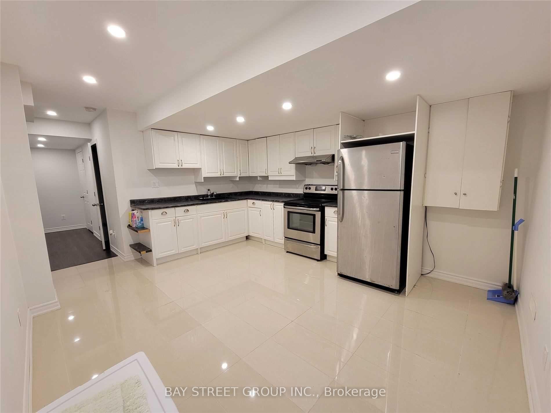 Photo 30 of 39 Foshan Avenue, Markham, Berczy — HOMEH