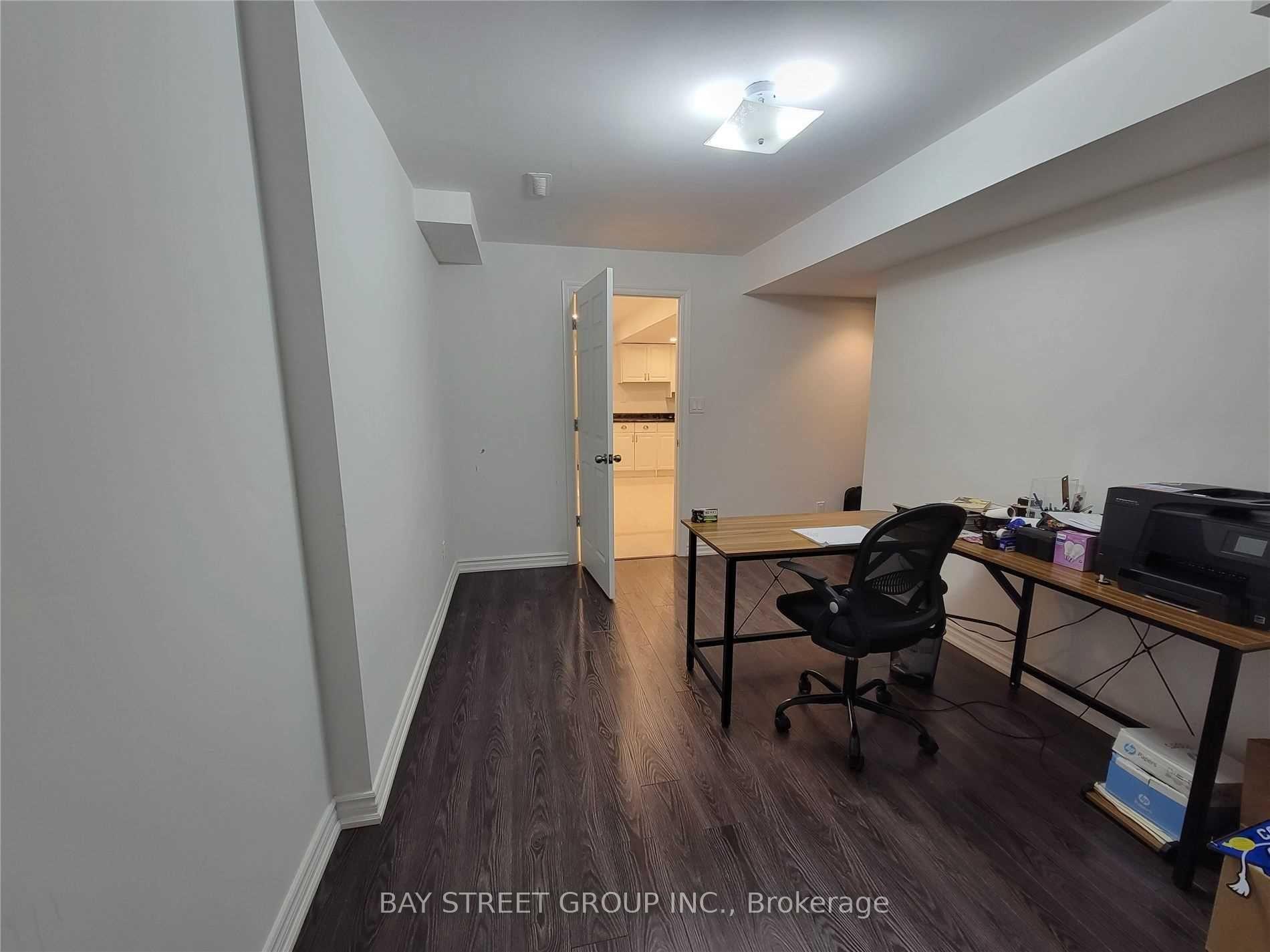 Photo 33 of 39 Foshan Avenue, Markham, Berczy — HOMEH