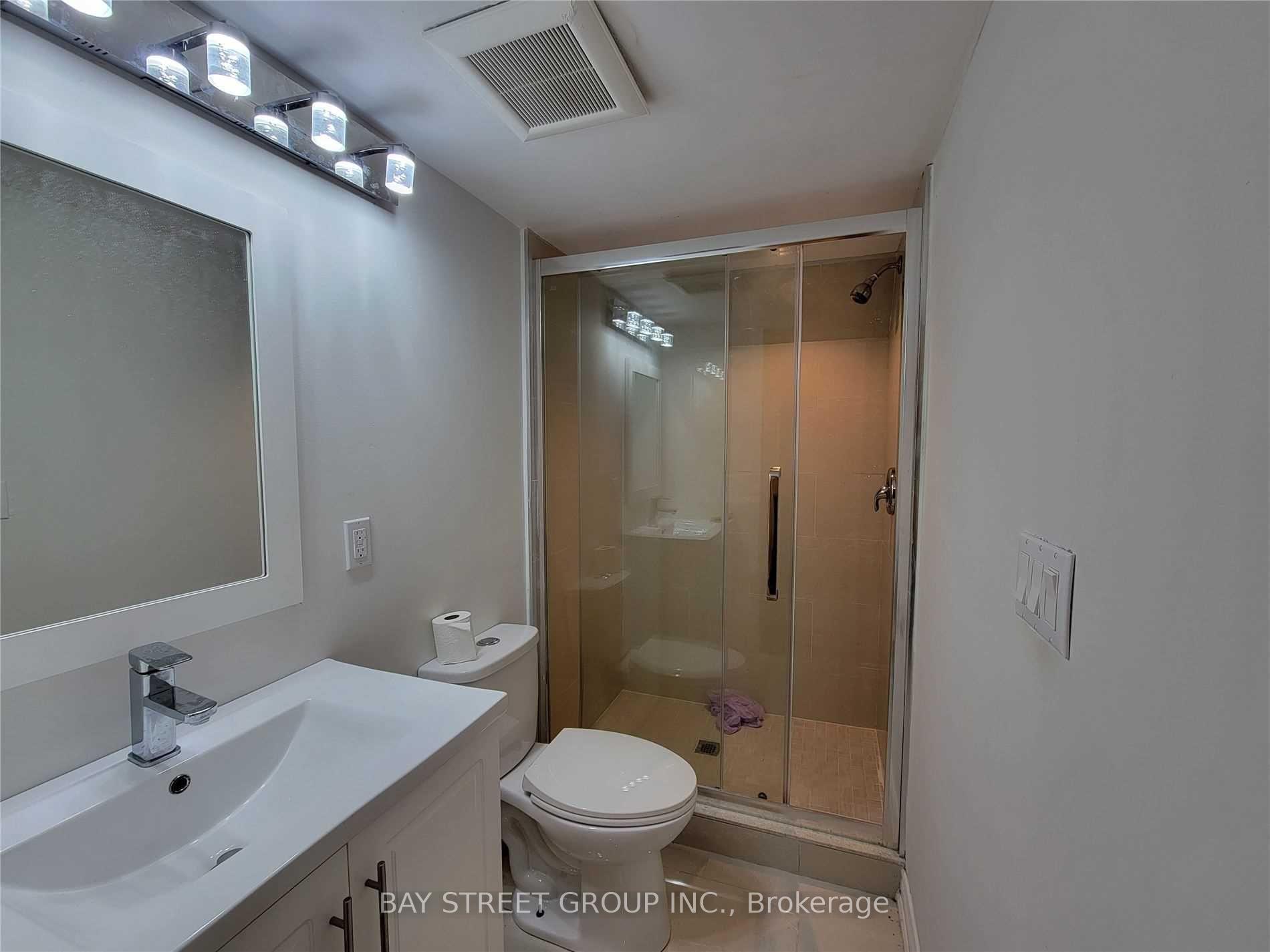 Photo 34 of 39 Foshan Avenue, Markham, Berczy — HOMEH