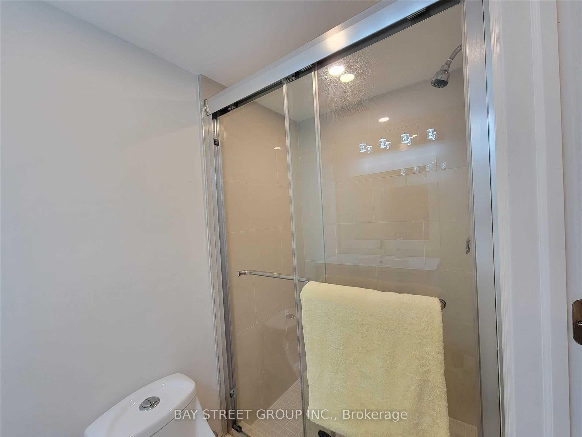 Photo 39 of 39 Foshan Avenue, Markham, Berczy — HOMEH
