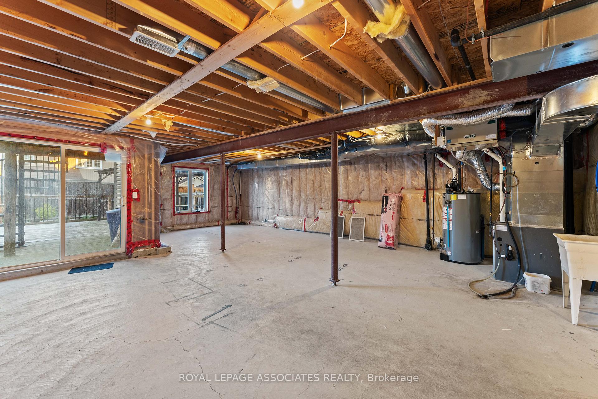 Photo 24 of 1156 Edward Bolton Crescent, Oshawa, Pinecrest — HOMEH