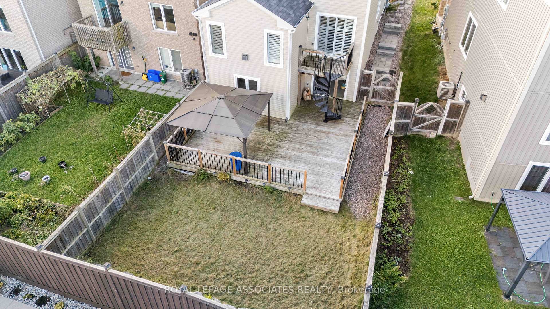 Photo 28 of 1156 Edward Bolton Crescent, Oshawa, Pinecrest — HOMEH