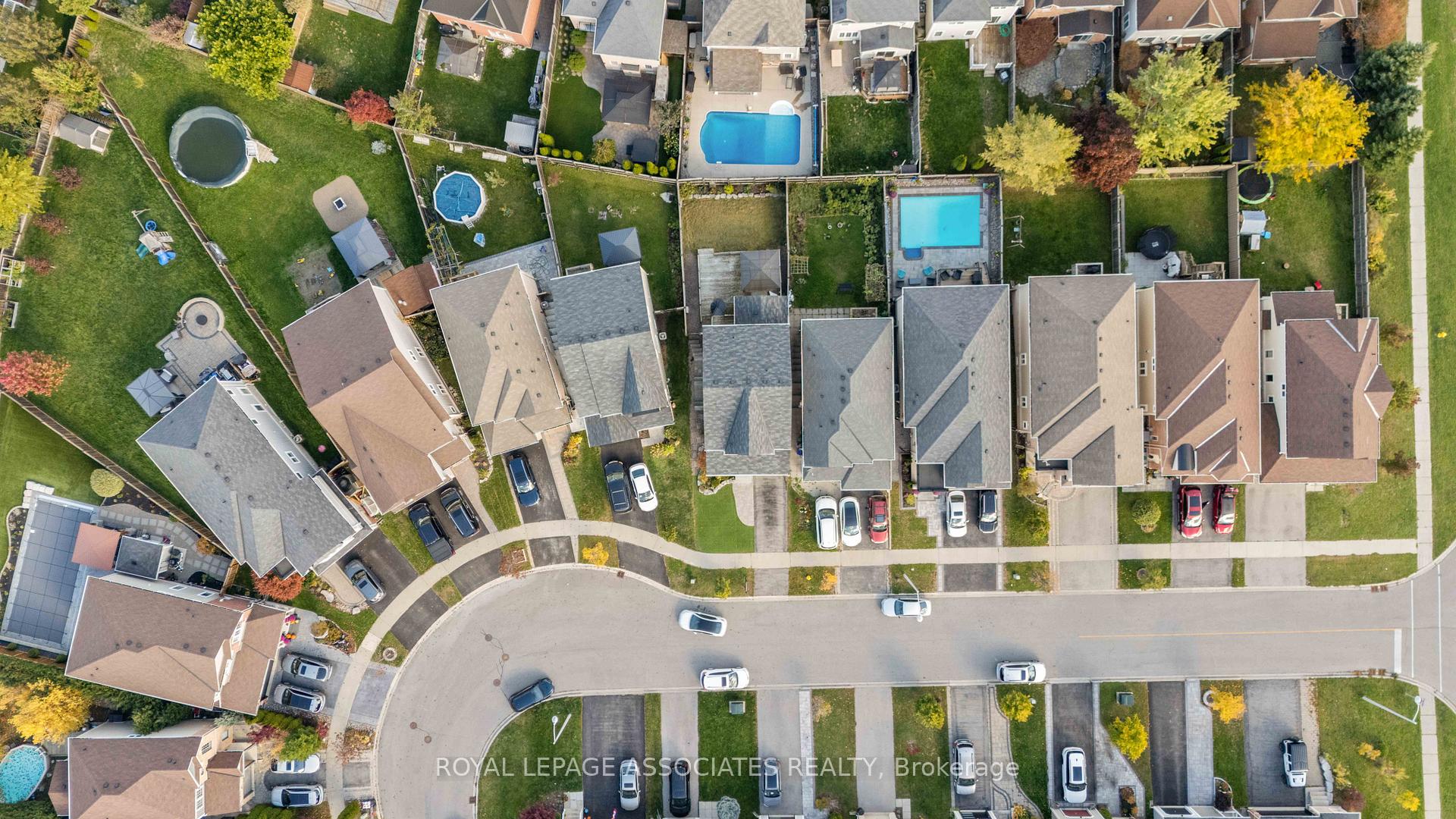 Photo 29 of 1156 Edward Bolton Crescent, Oshawa, Pinecrest — HOMEH