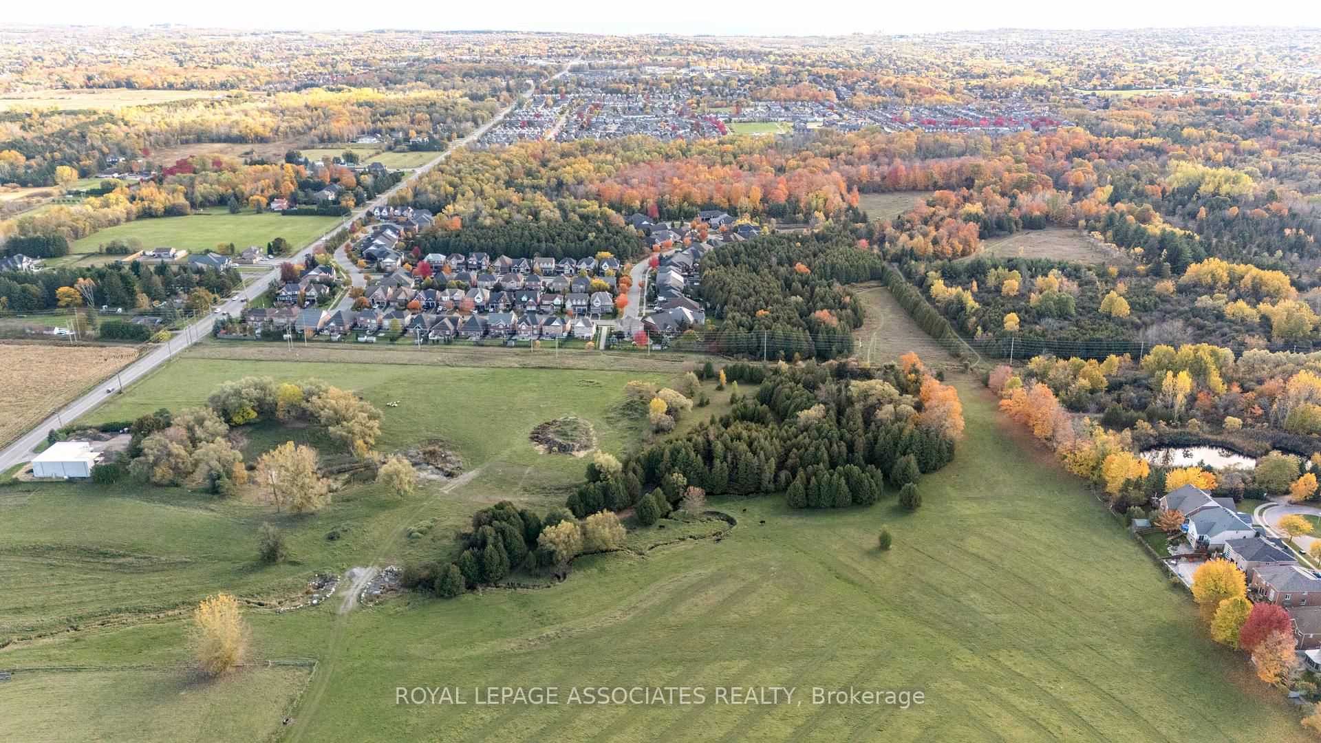 Photo 30 of 1156 Edward Bolton Crescent, Oshawa, Pinecrest — HOMEH