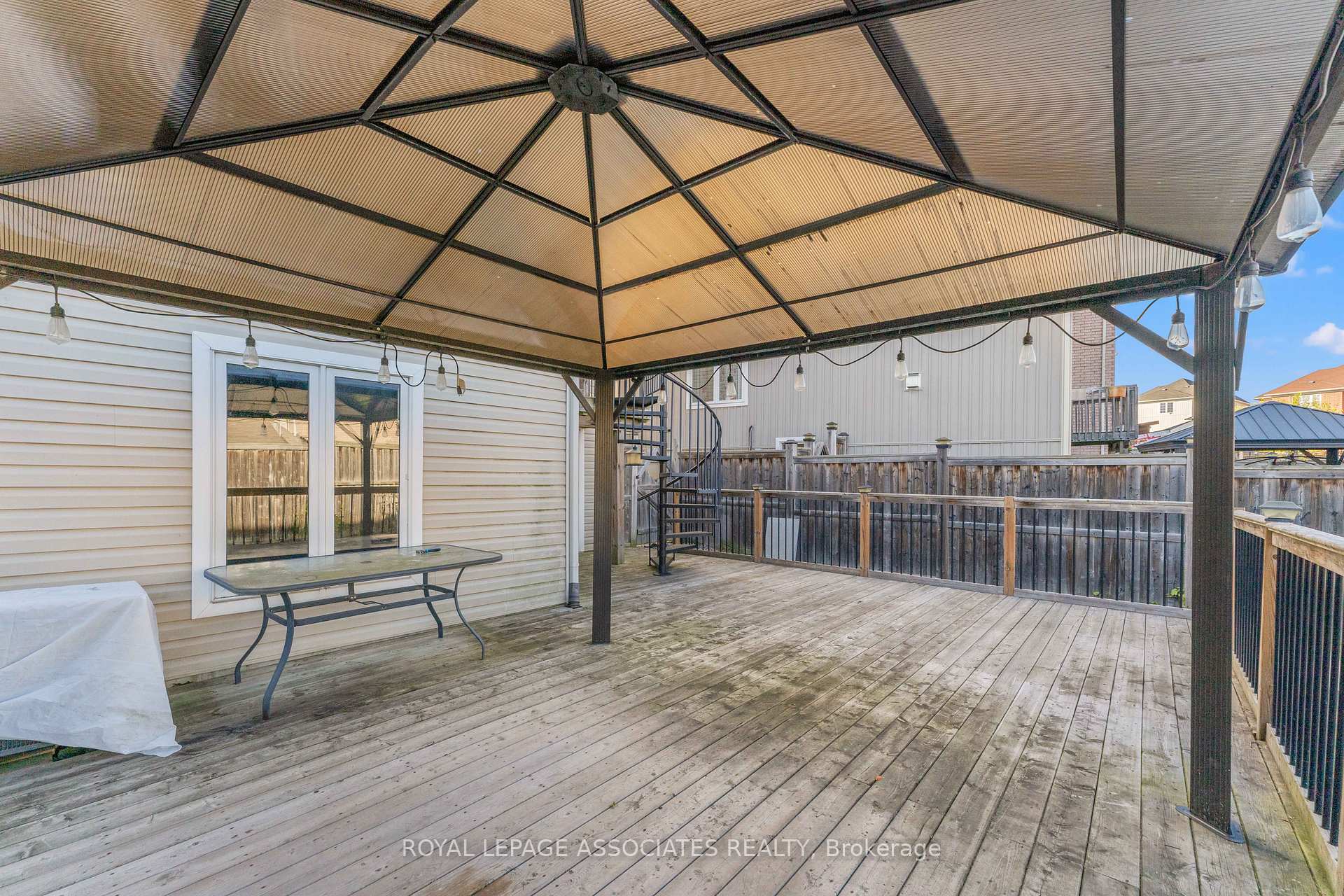 Photo 33 of 1156 Edward Bolton Crescent, Oshawa, Pinecrest — HOMEH