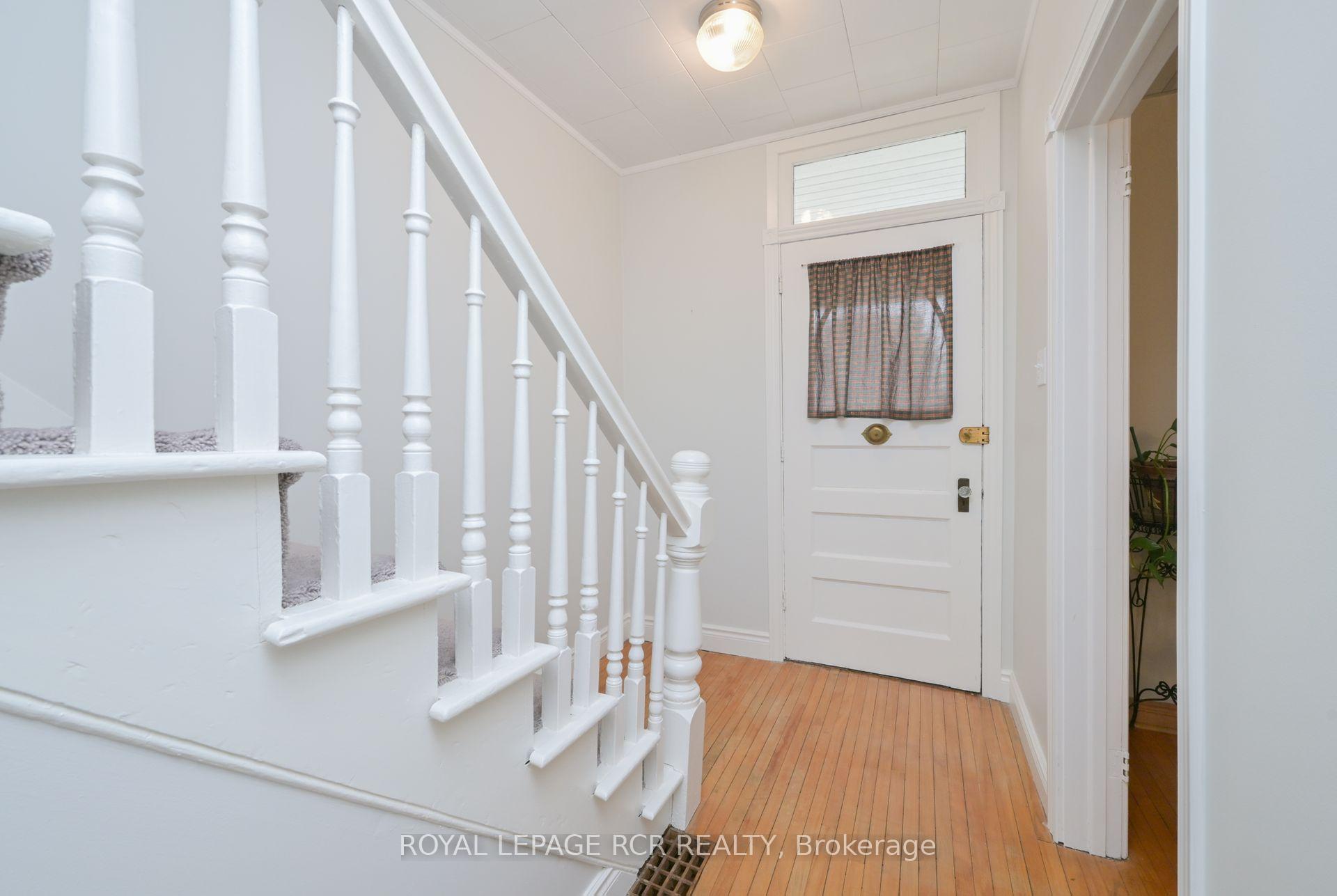 Photo 4 of 51 Ontario Street, New Tecumseth, Alliston — HOMEH