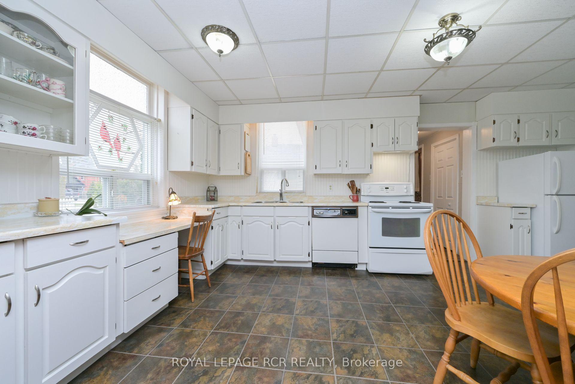 Photo 8 of 51 Ontario Street, New Tecumseth, Alliston — HOMEH