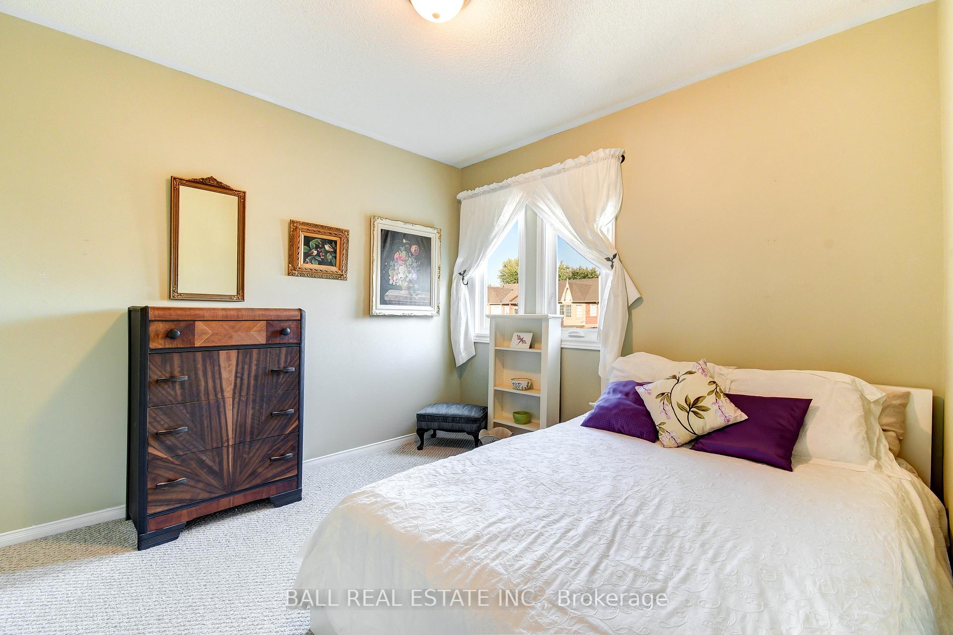 Photo 22 of 1720 Woodgate Trail, Oshawa, Samac — HOMEH