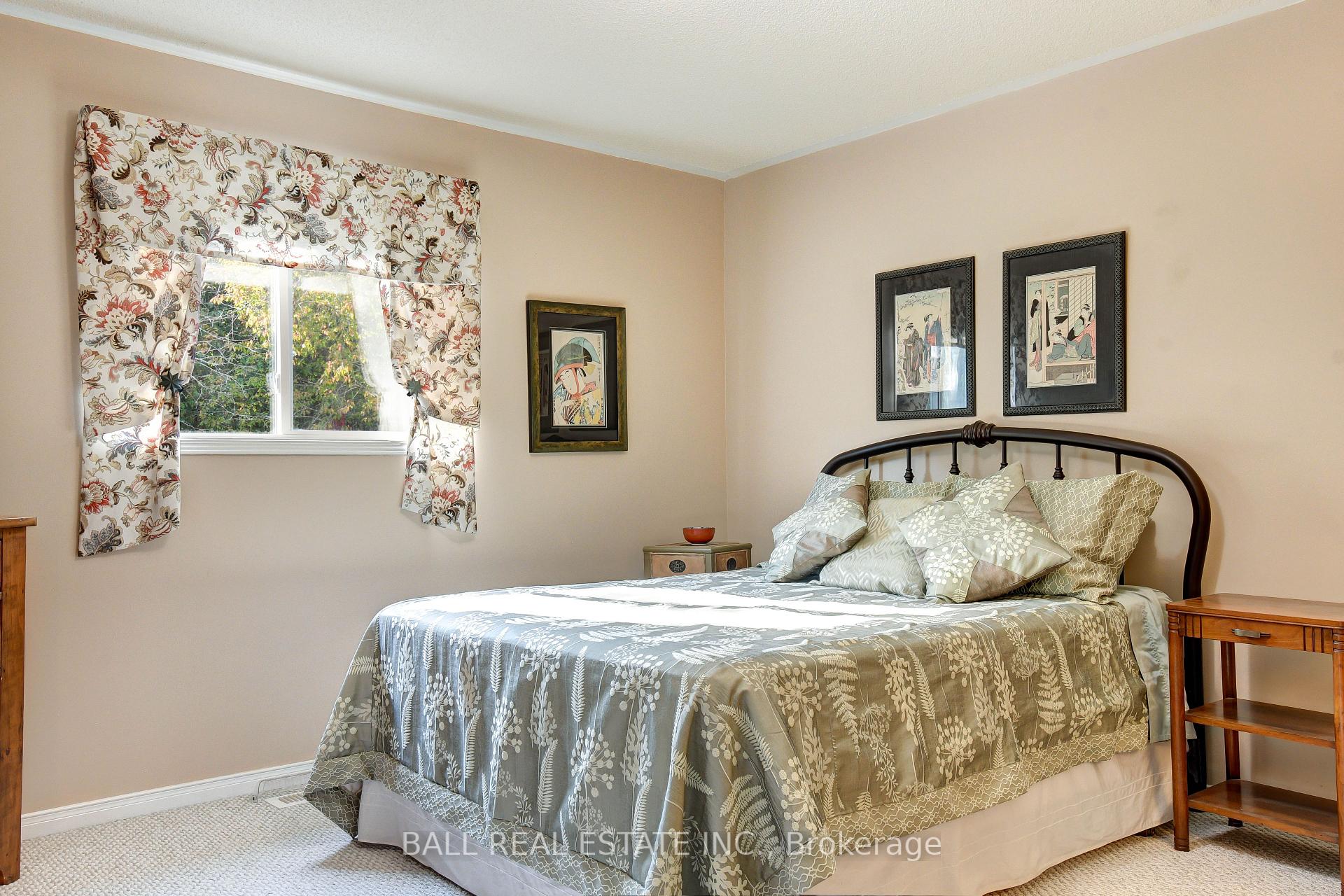 Photo 26 of 1720 Woodgate Trail, Oshawa, Samac — HOMEH
