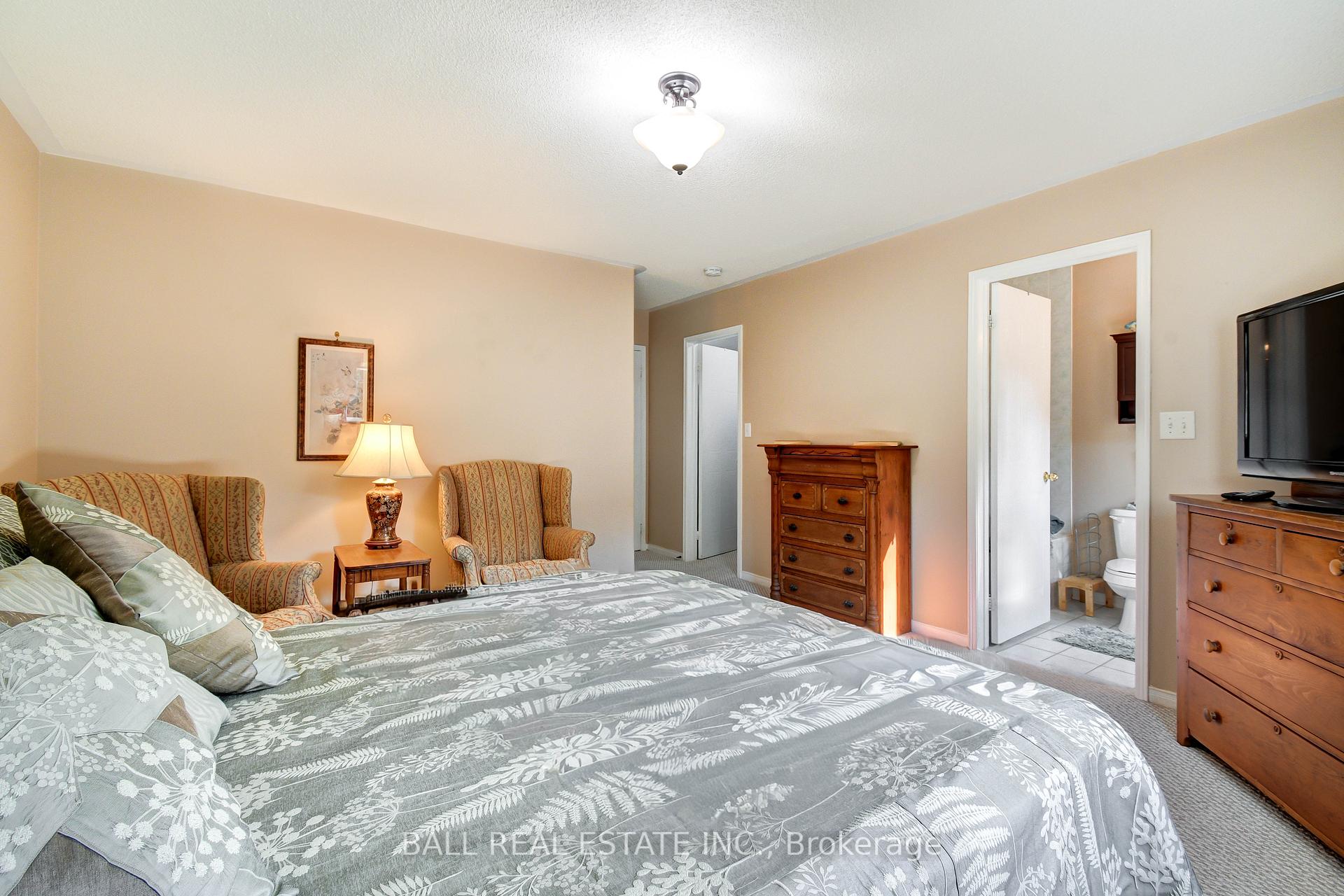 Photo 27 of 1720 Woodgate Trail, Oshawa, Samac — HOMEH