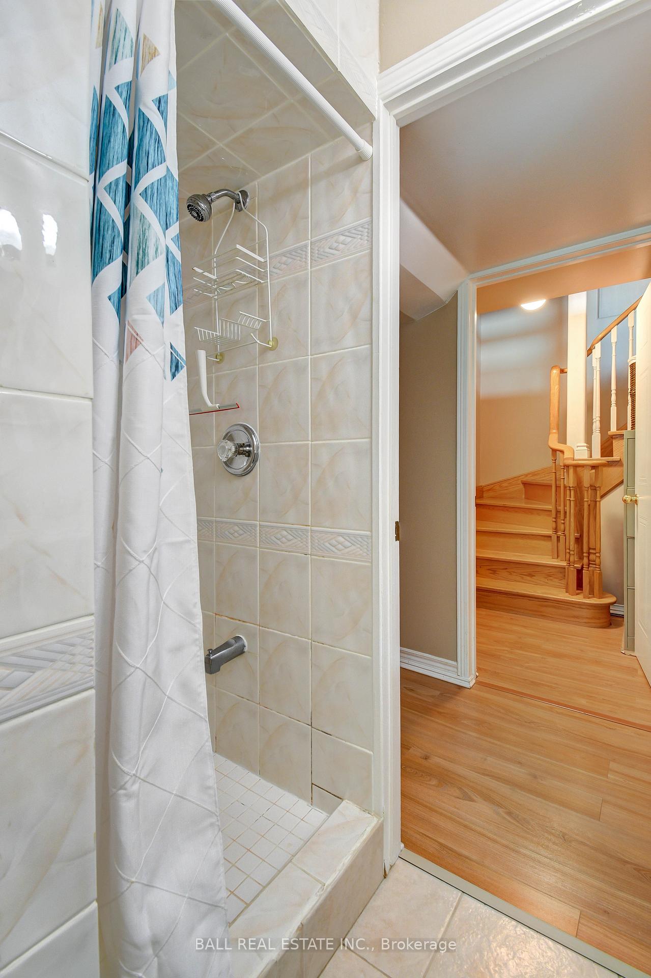 Photo 30 of 1720 Woodgate Trail, Oshawa, Samac — HOMEH