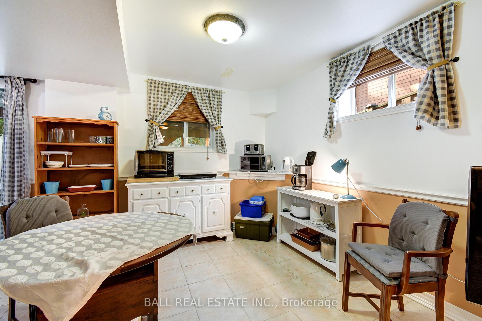 Photo 32 of 1720 Woodgate Trail, Oshawa, Samac — HOMEH