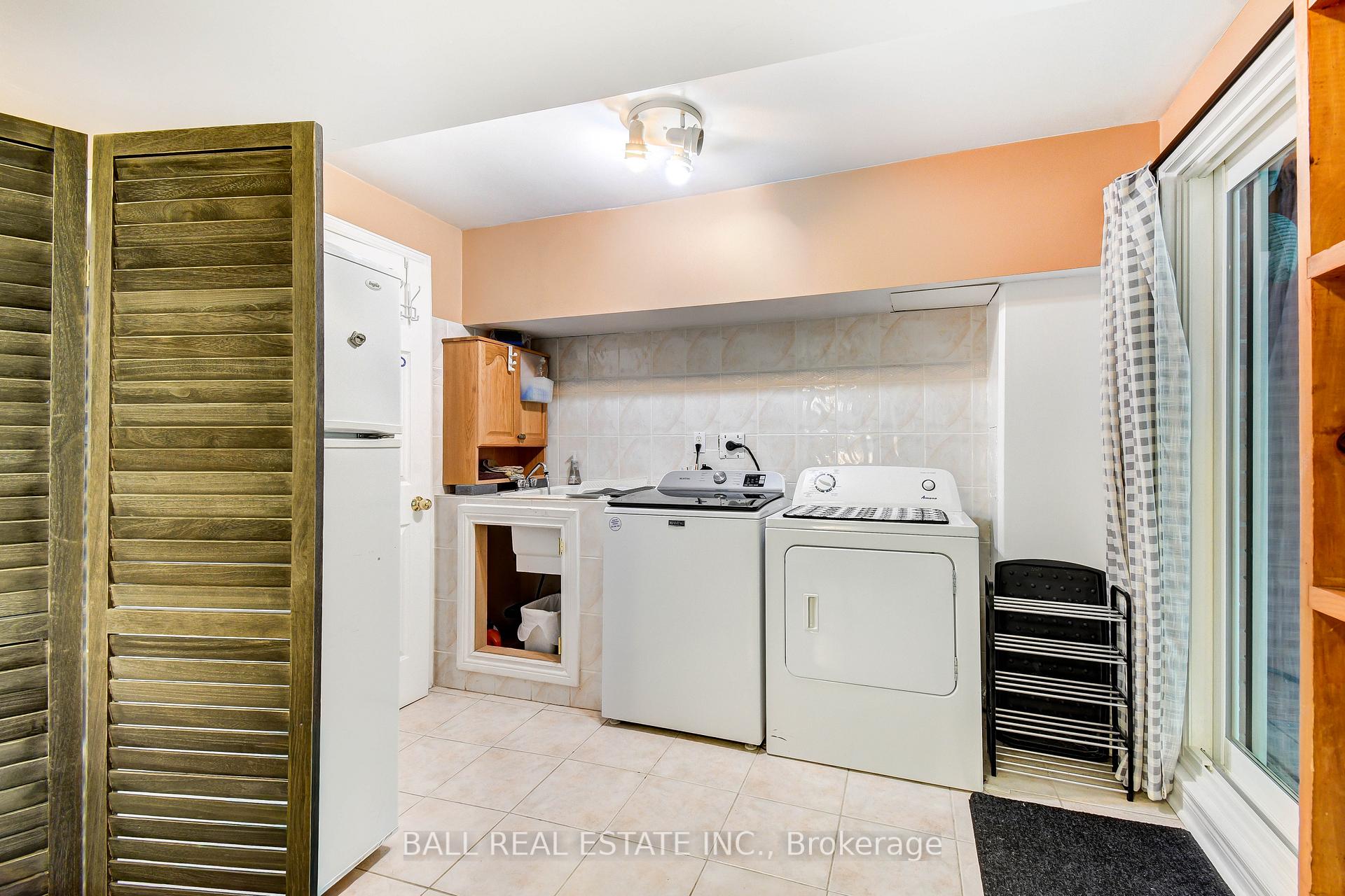 Photo 33 of 1720 Woodgate Trail, Oshawa, Samac — HOMEH