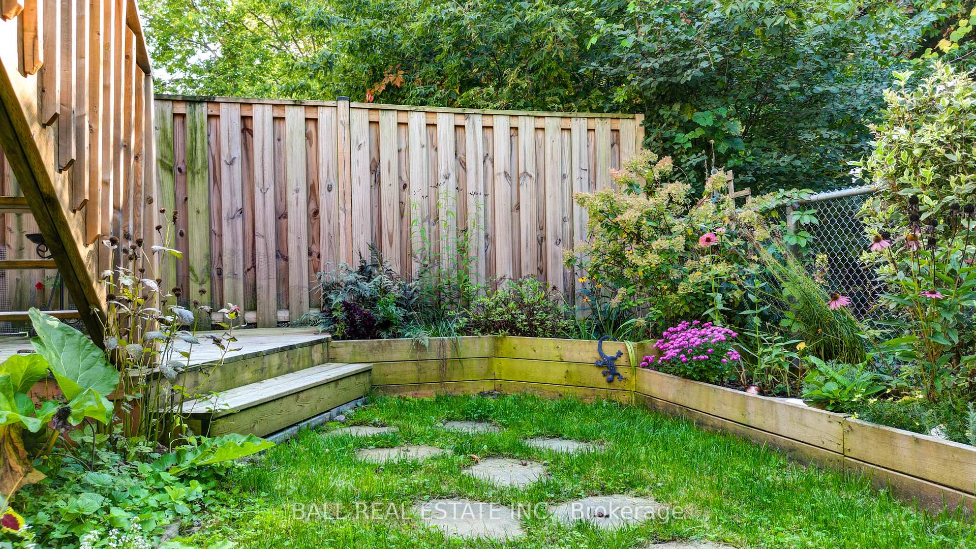 Photo 43 of 1720 Woodgate Trail, Oshawa, Samac — HOMEH